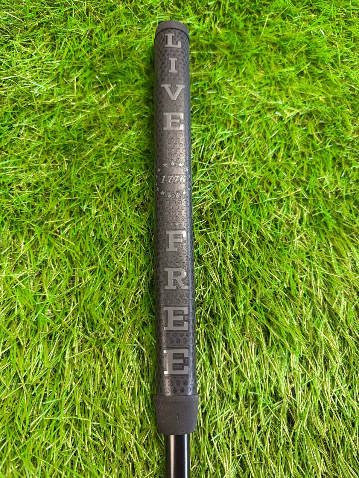 Rare Custom Scotty Cameron Special Select Newport 2 RH Dice Golf Custom Grip 35"