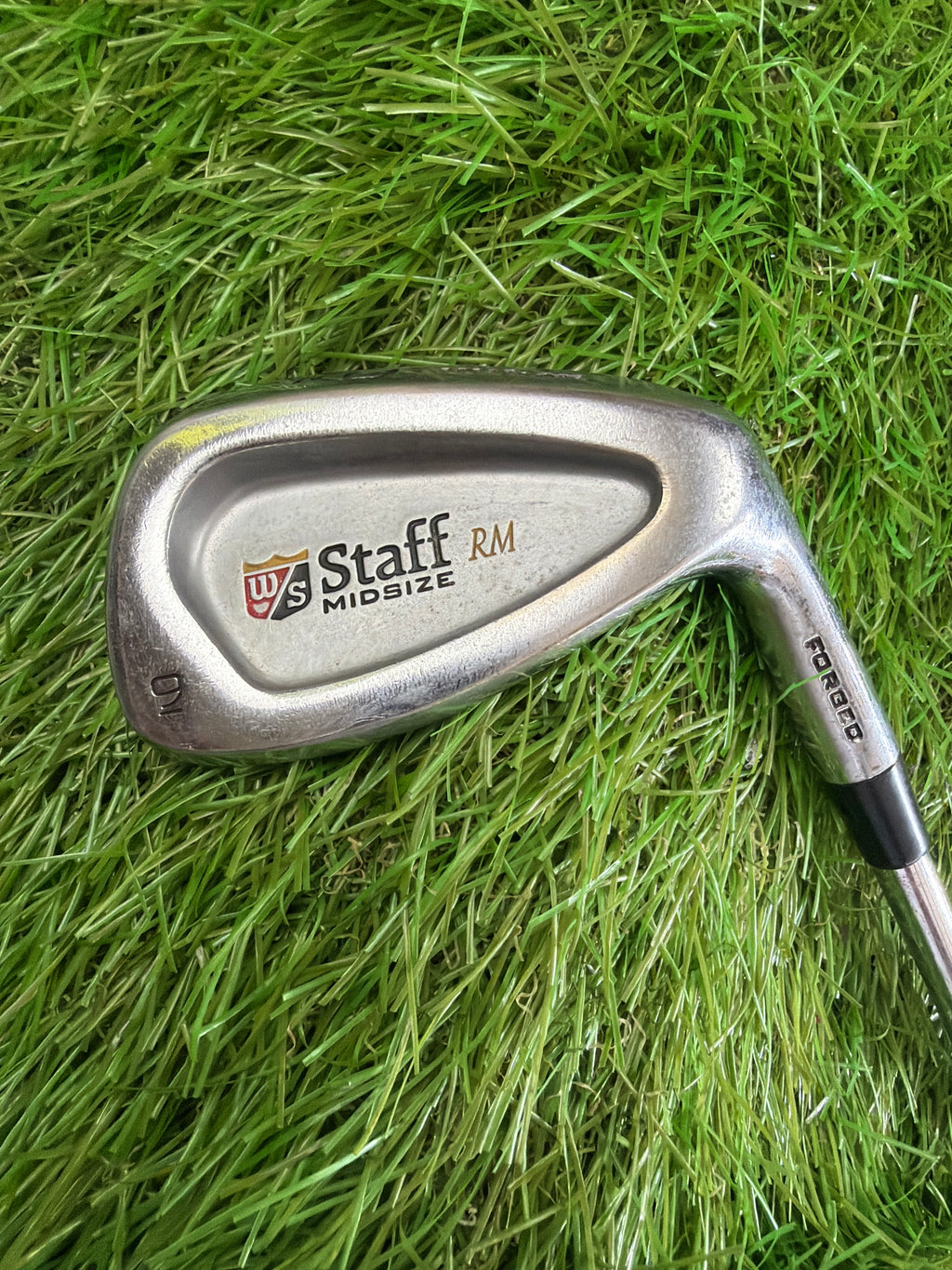 Wilson Staff 9 Iron Midsize RM Forged RH Rifle Regular Flex Shaft 36”