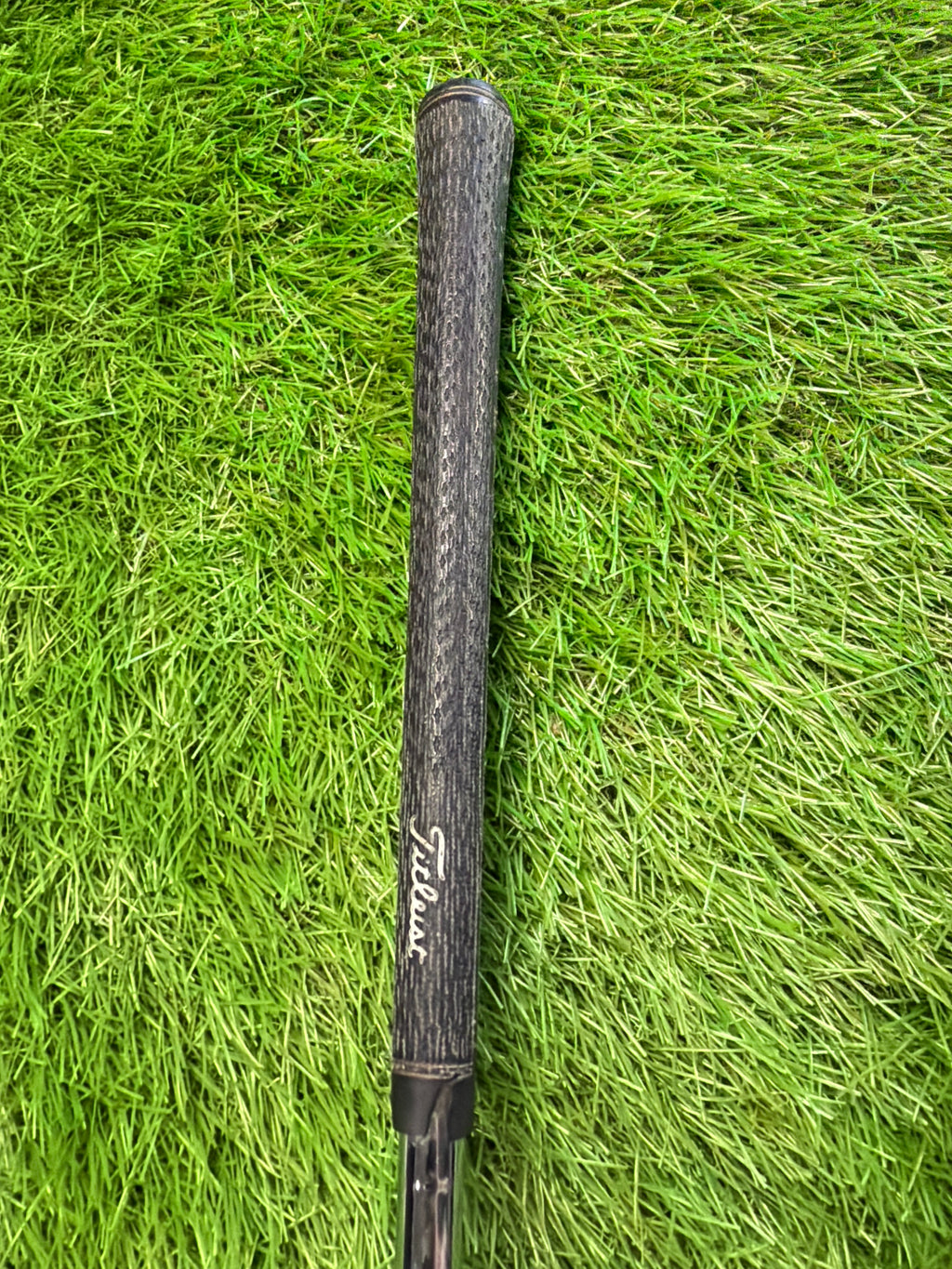 Titleist DCI 990 9 Iron RH Dynamic Golf S300 Stiff Flex Shaft 35.75"
