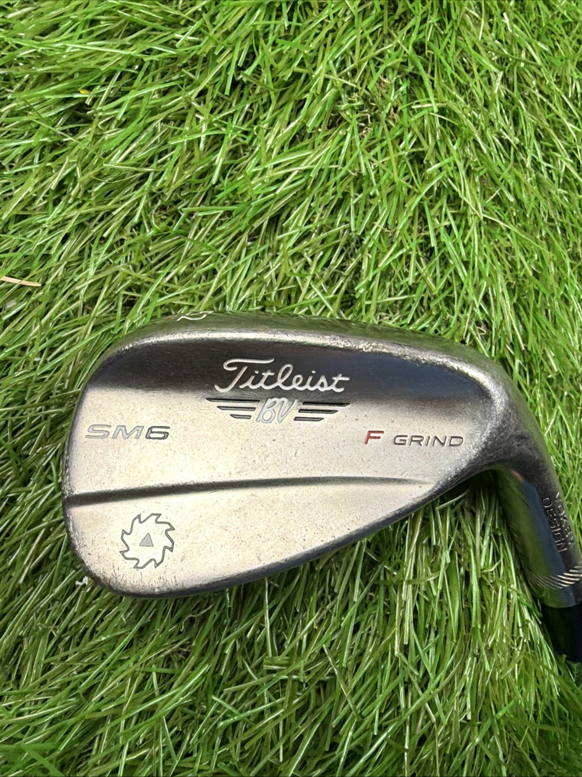 Titleist SM6 52° F Grind Wedge RH Steel Wedge Flex Shaft 35.5"