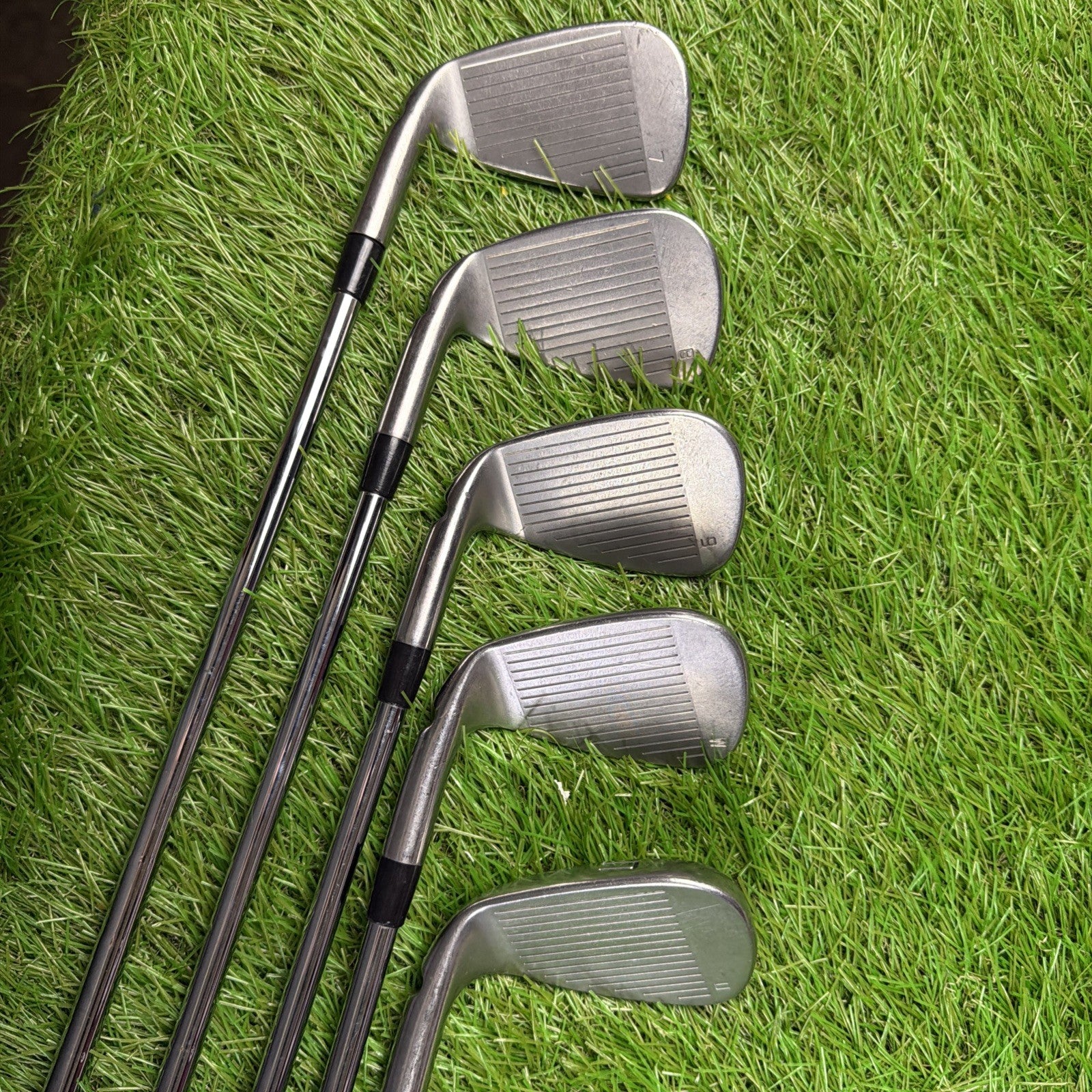 Ping i Series E-1 Iron Set 7-U Wedge Green Dot RH CFS Distance Reg Flex
