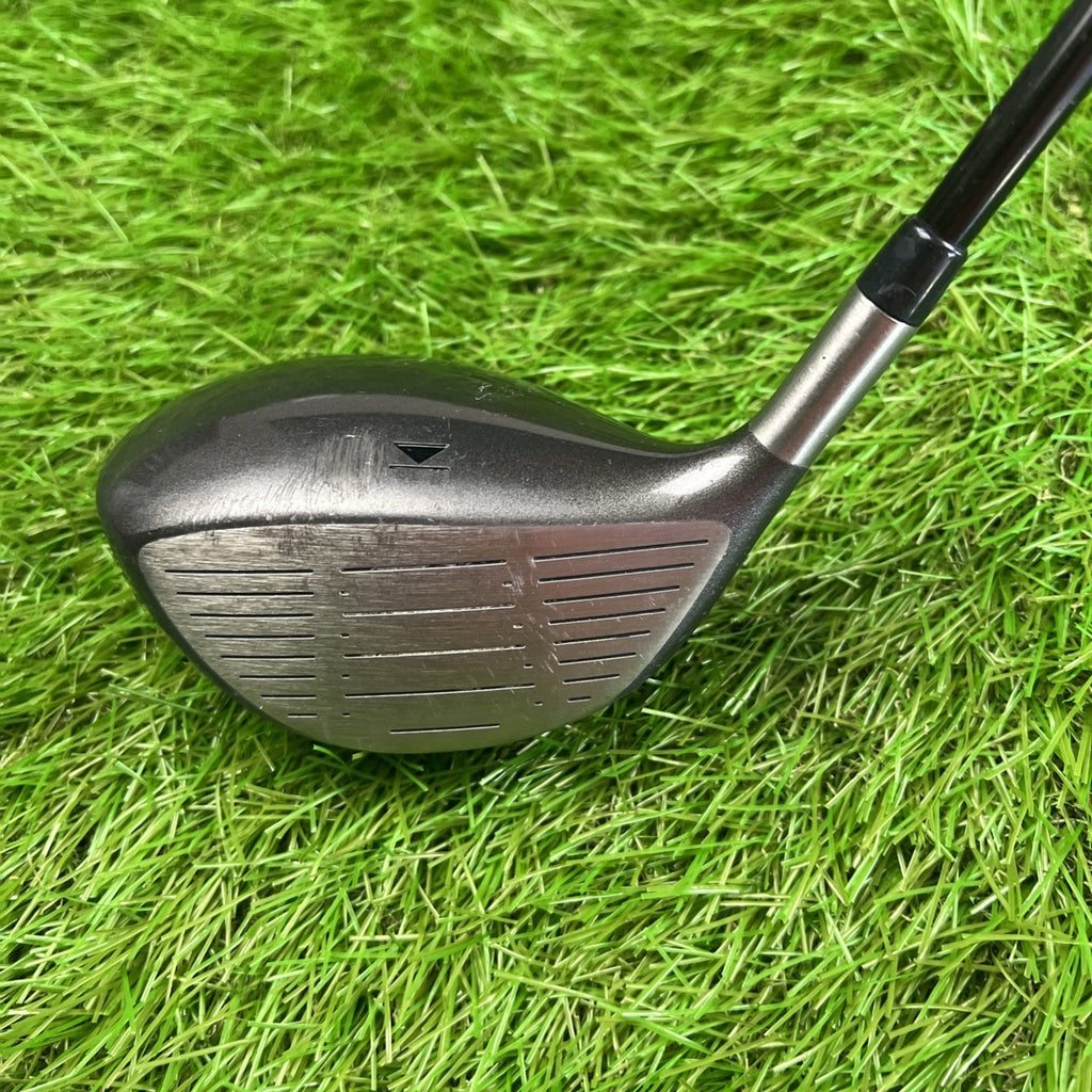 Titleist 975J 8.5° Driver RH Speeder757 Stiff Flex Shaft 45"