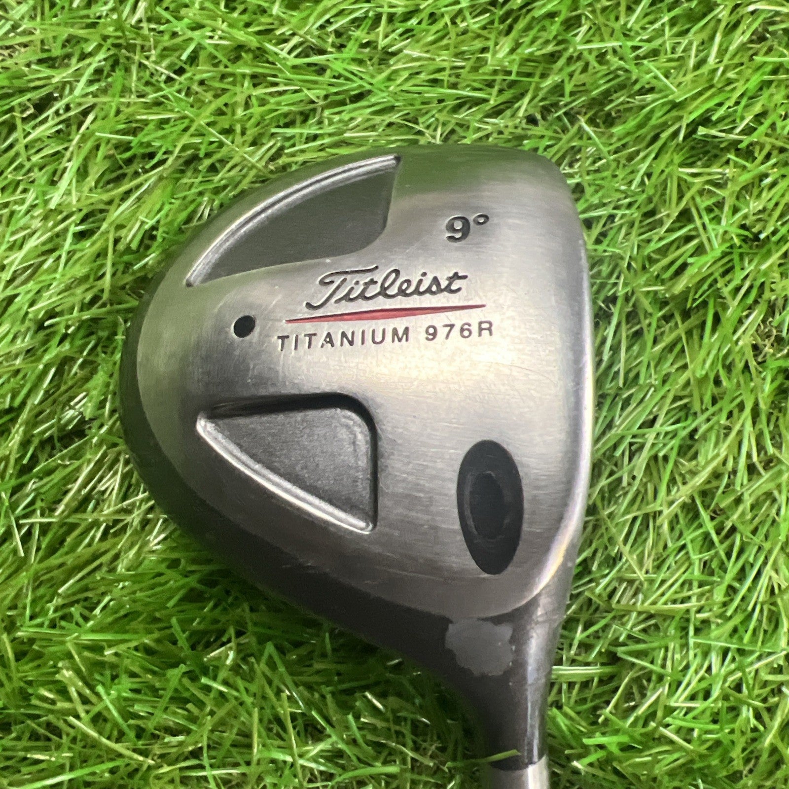 Titleist 976R Pro Titanium Driver 9° RH Stiff Flex Graphite Shaft 44"
