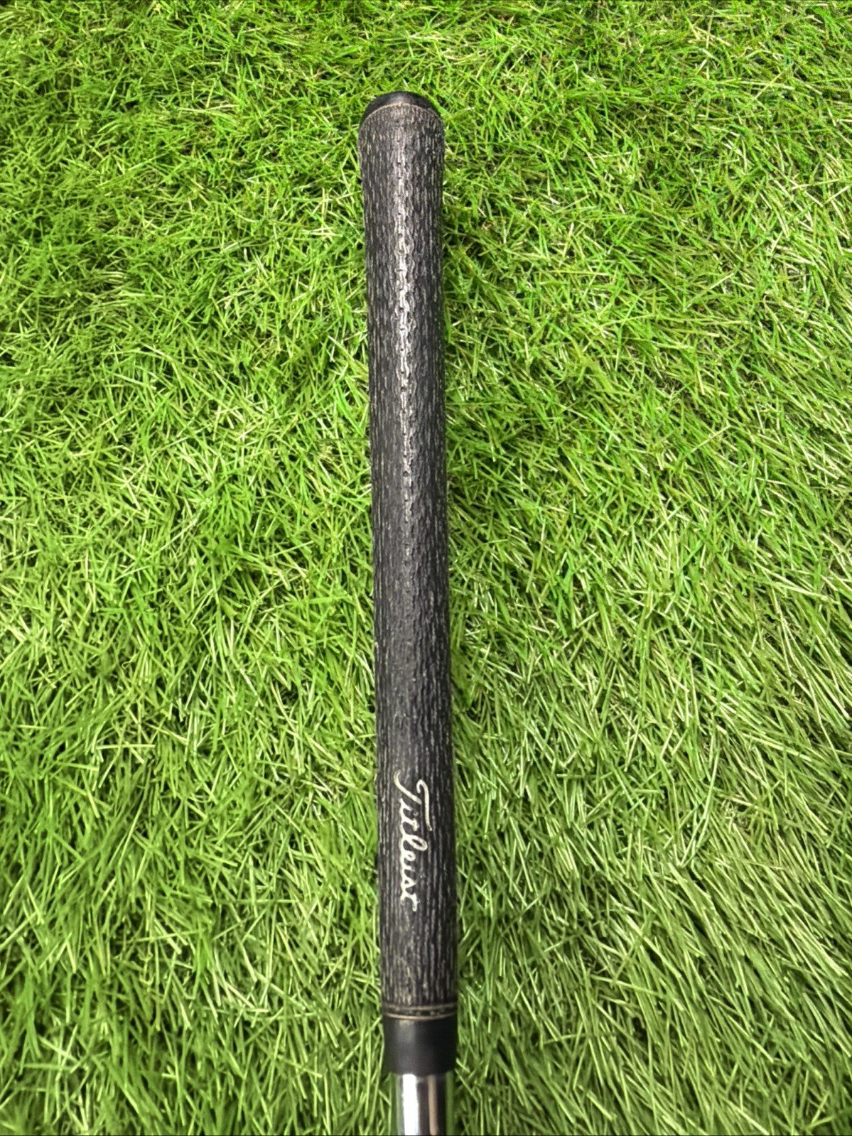 Titleist DCI 990 8 Iron RH Dynamic Gold S300 Stiff Flex Shaft 36.5"