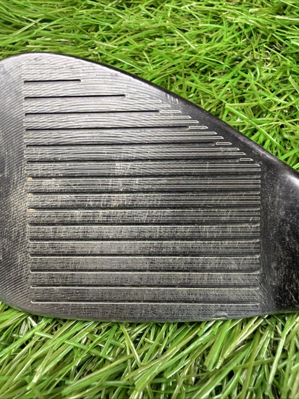 Cleveland 588 RTX 48° Wedge RH Dynamic Gold Wedge Flex Shaft 36"