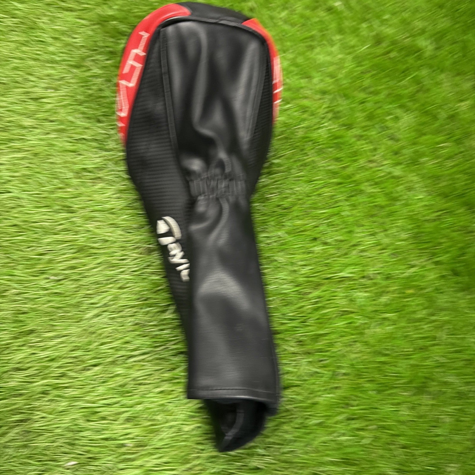TaylorMade Stealth Driver Head Cover Black/Red