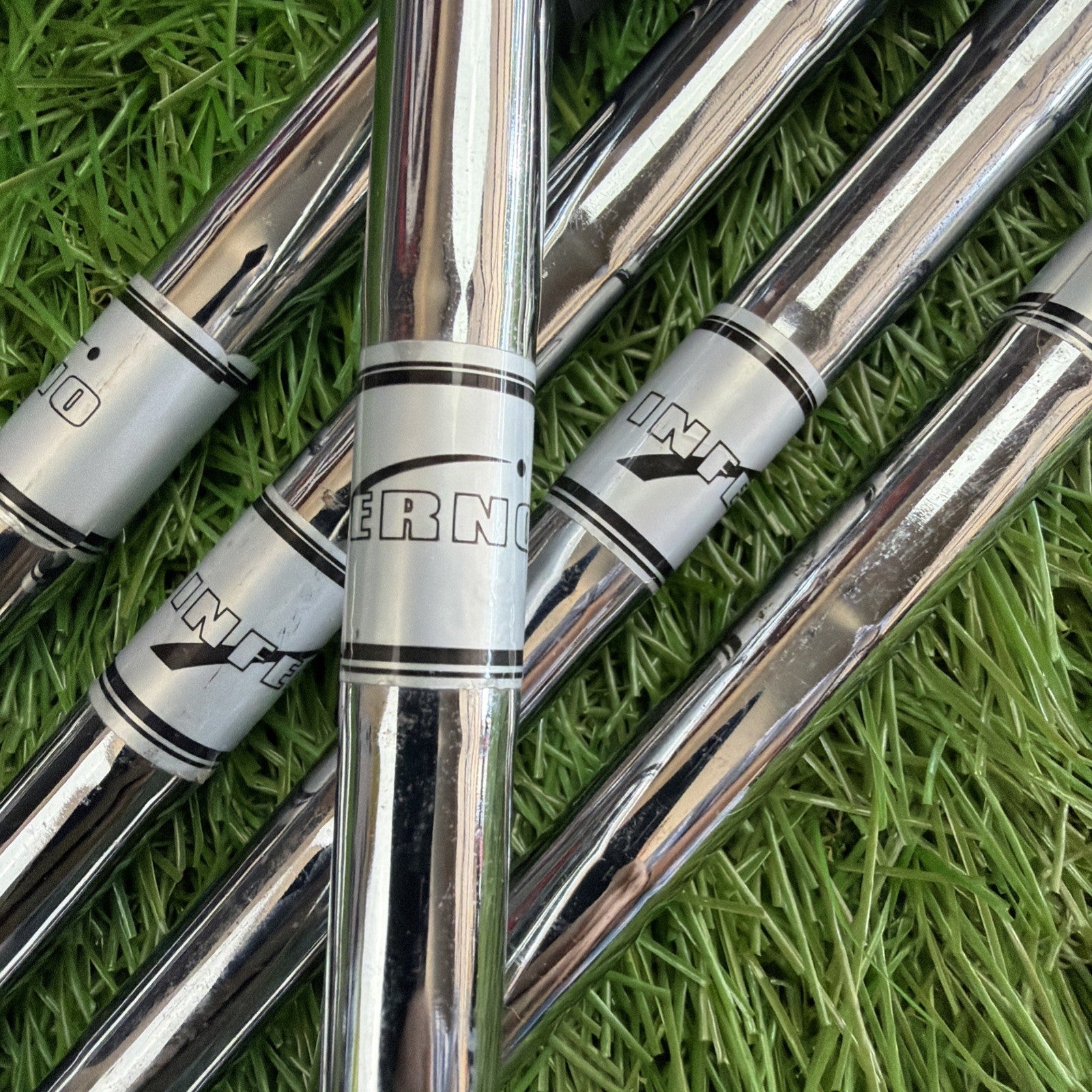 Inferno SGS Iron Set (5-9) RH Steel Shafts Uniflex