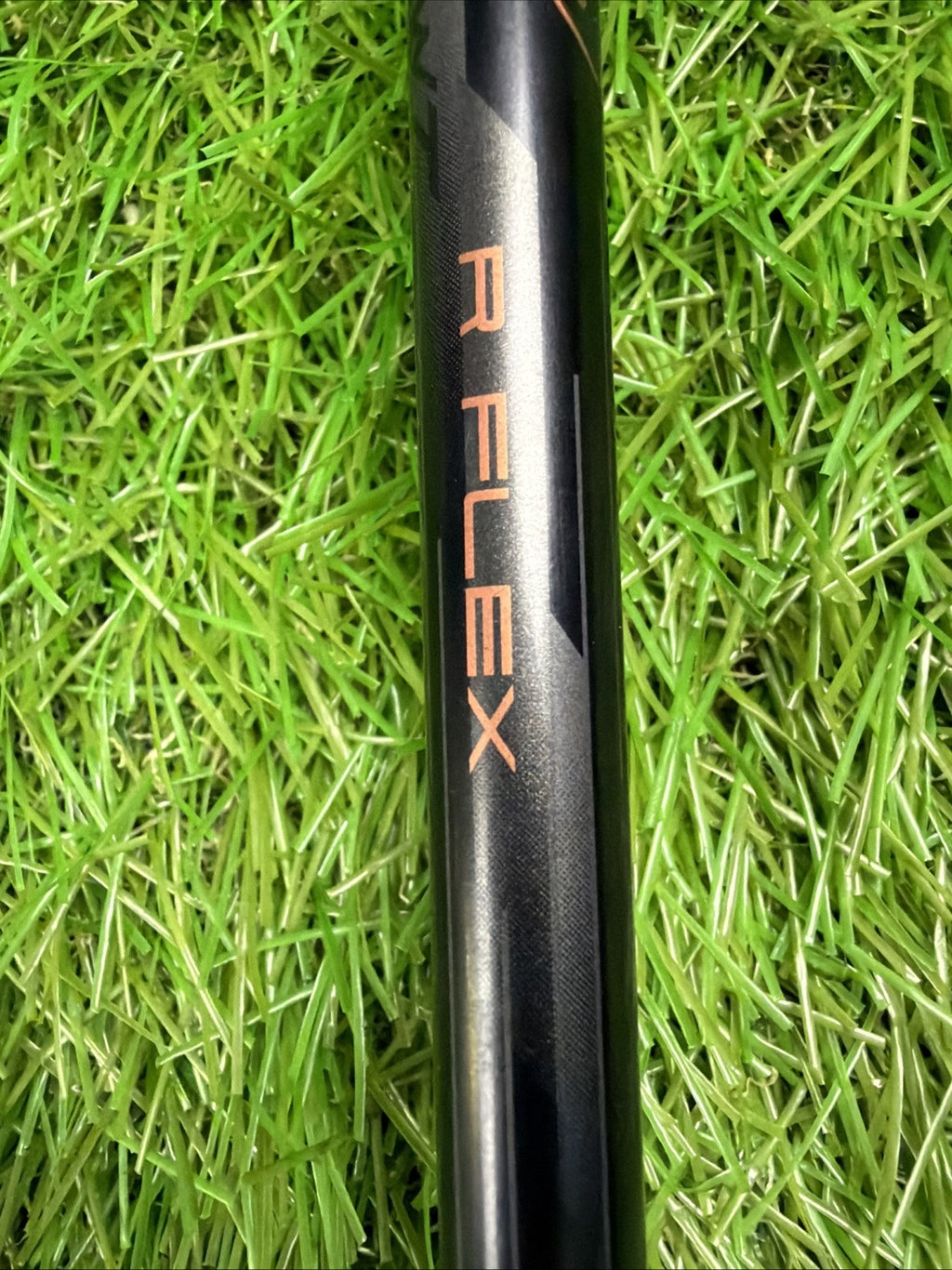 Ping G700 7 Iron Green Dot RH ALTA CB Regular Flex Graphite Shaft 37.75"