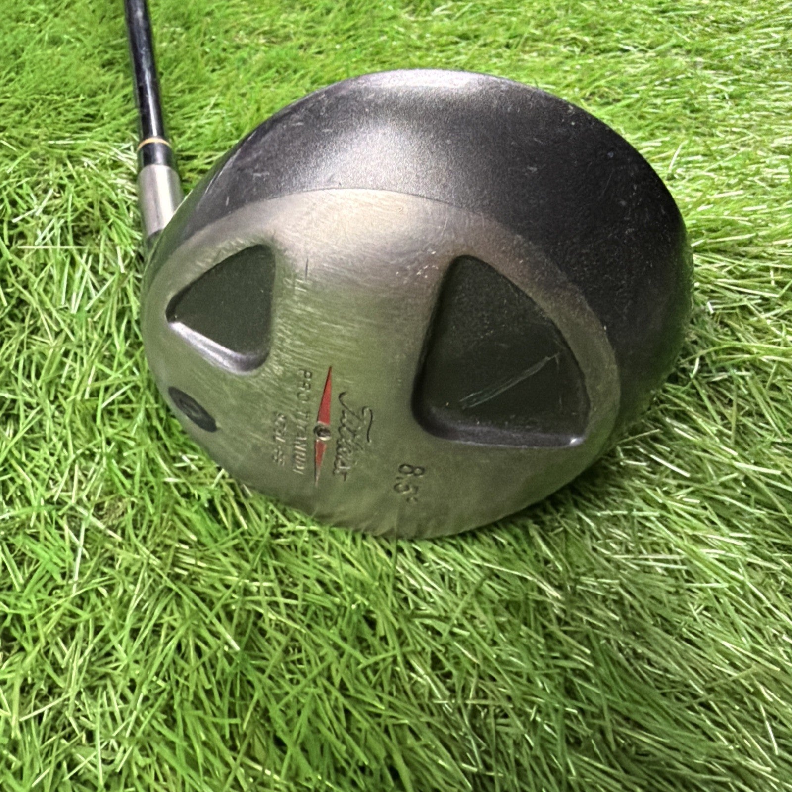 Titleist 975L-FE 8.5° Driver Pro Titanium RH Penley 71g Regular Flex Shaft 44.5"