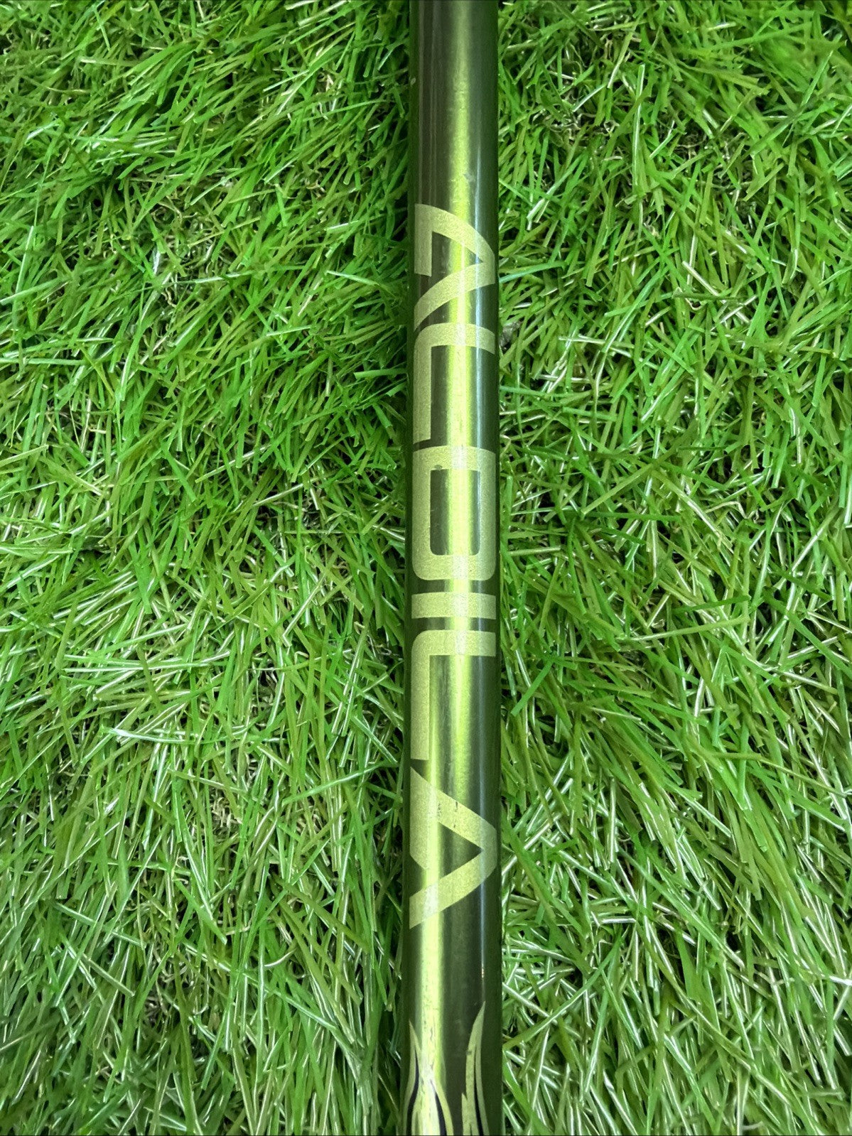 Cleveland Halo 16° 1i Hybrid RH ALDILA NV Hybrid 85g Stiff Flex Shaft 40"