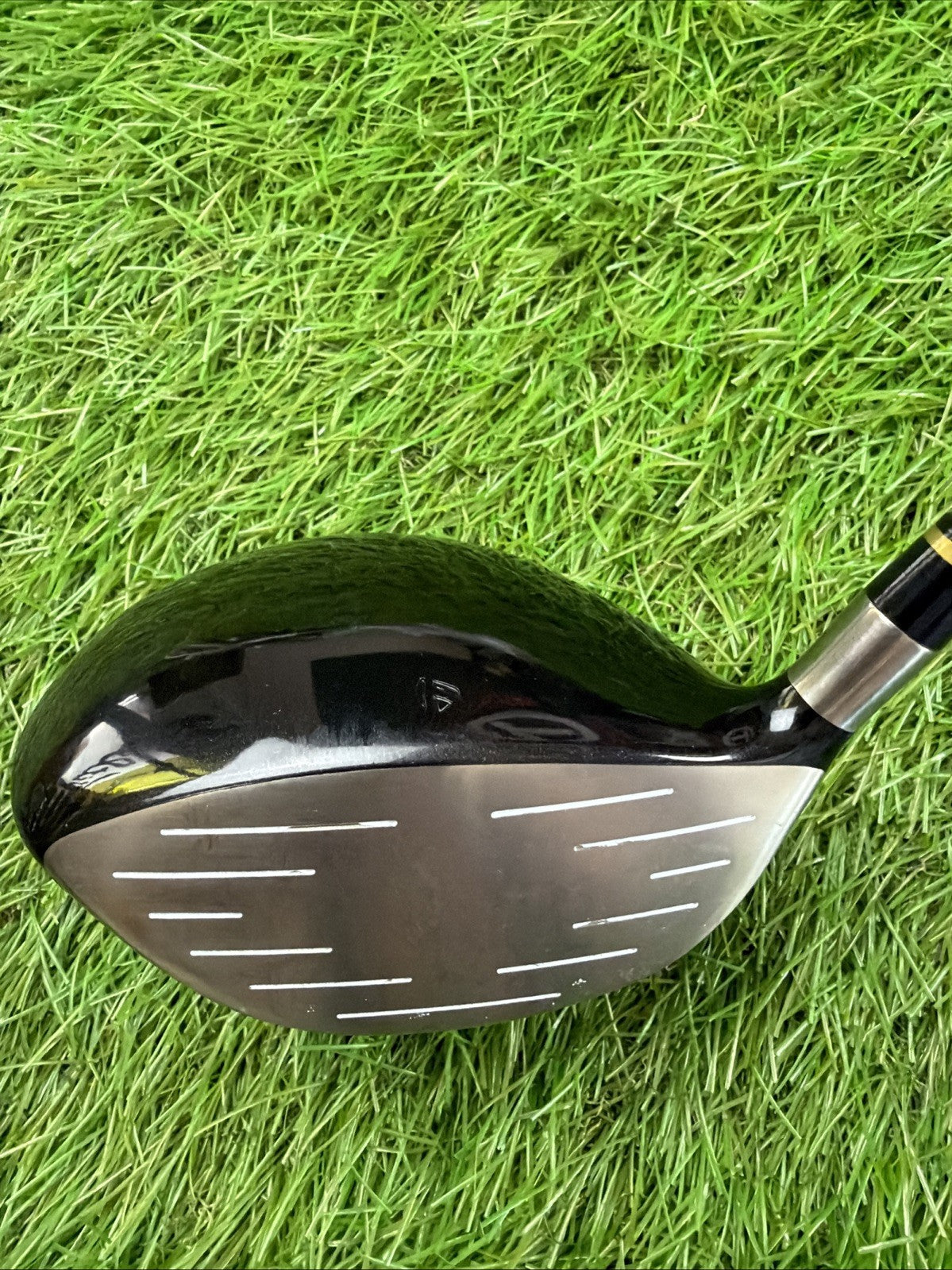 TaylorMade 360 Ti 10.5° Driver RH Tour-S 90 Stiff Flex Graphite Shaft 45.5"