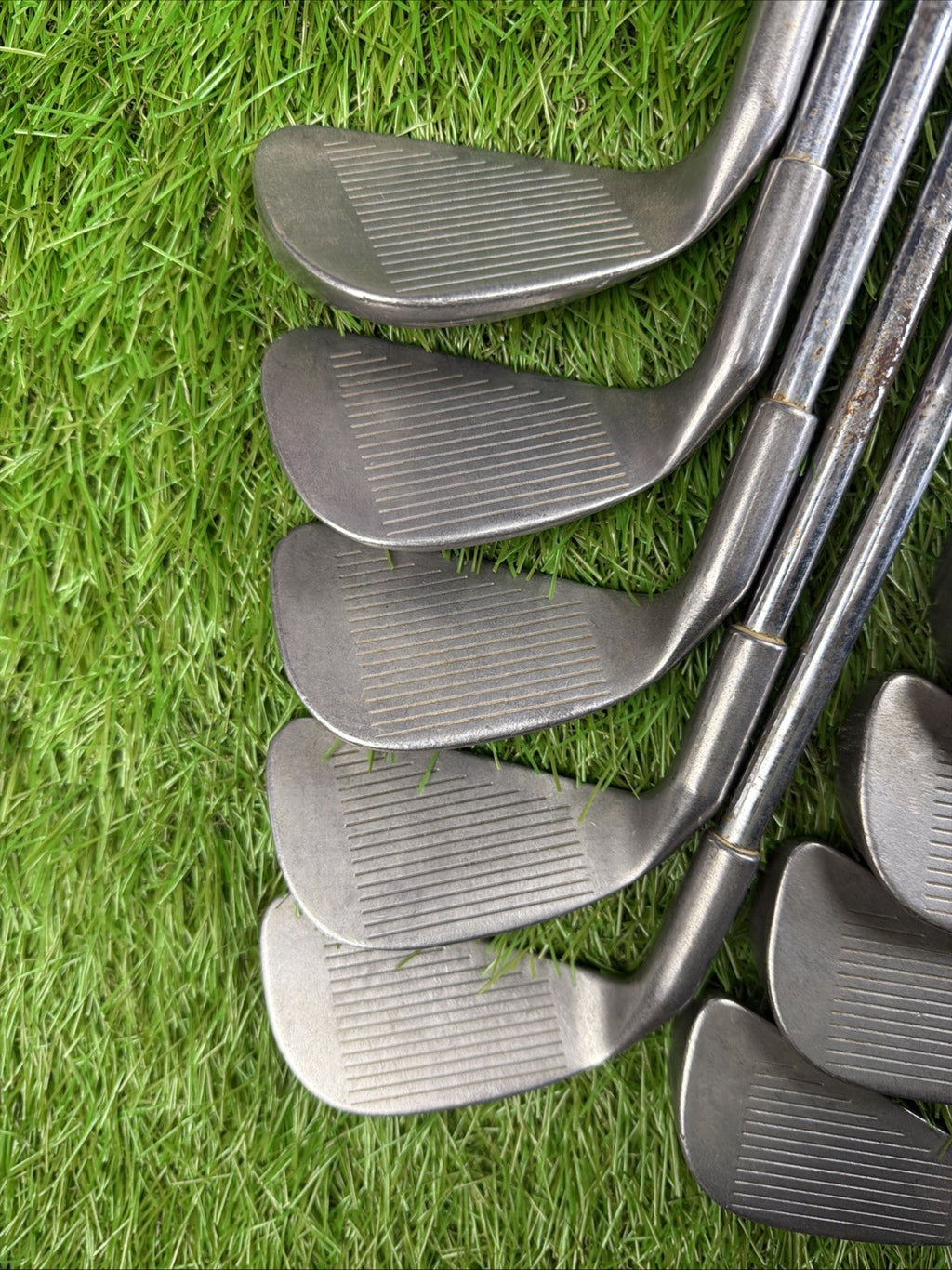 Ping Eye "Cat Eye" Iron Set (2-PW) Black Dot RH ZZ Lite Siff Flex Shafts