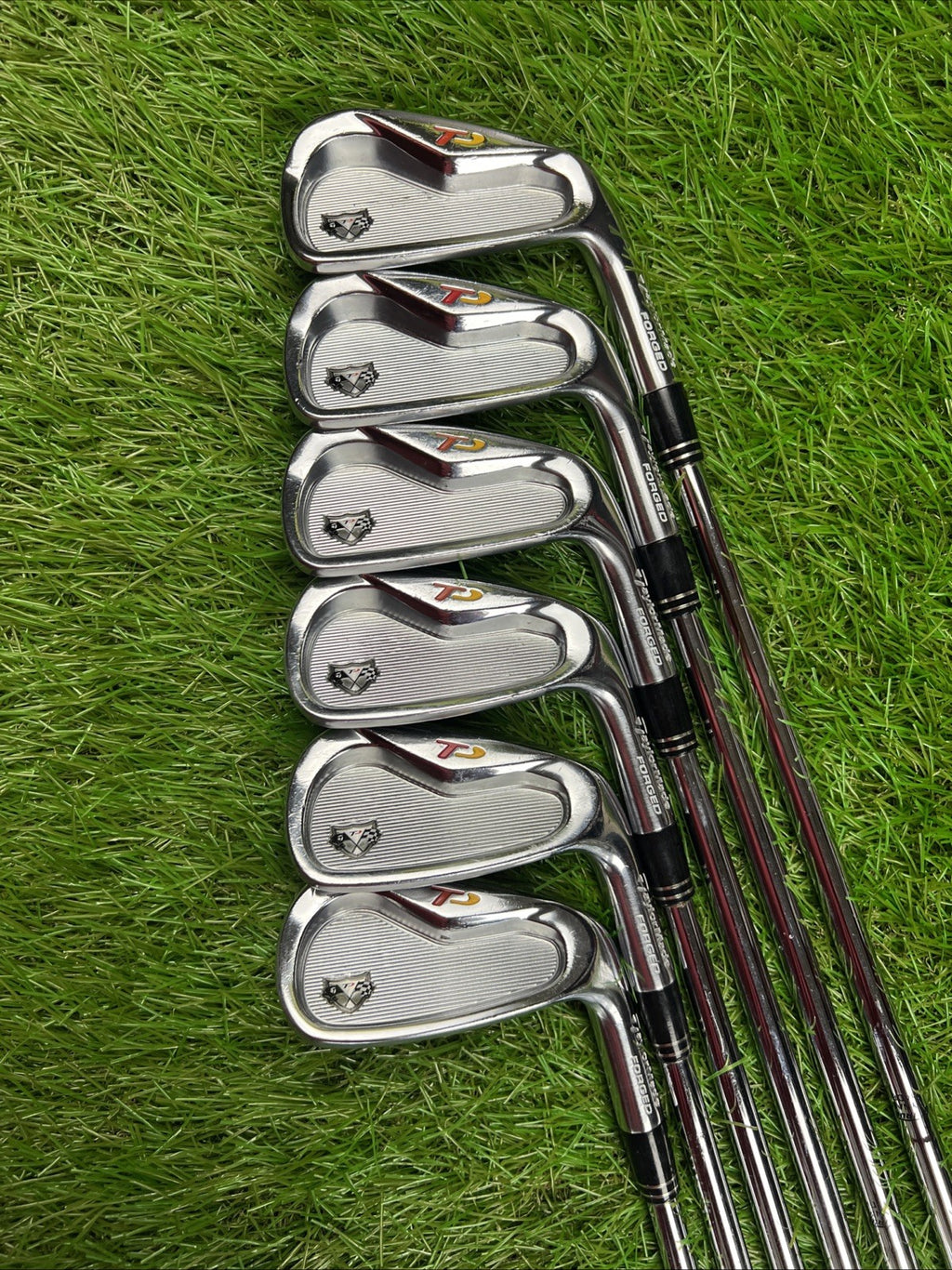 TaylorMade TP Forged Iron Set (5-PW) RH Dynamic Gold S200 Stiff Flex Shafts