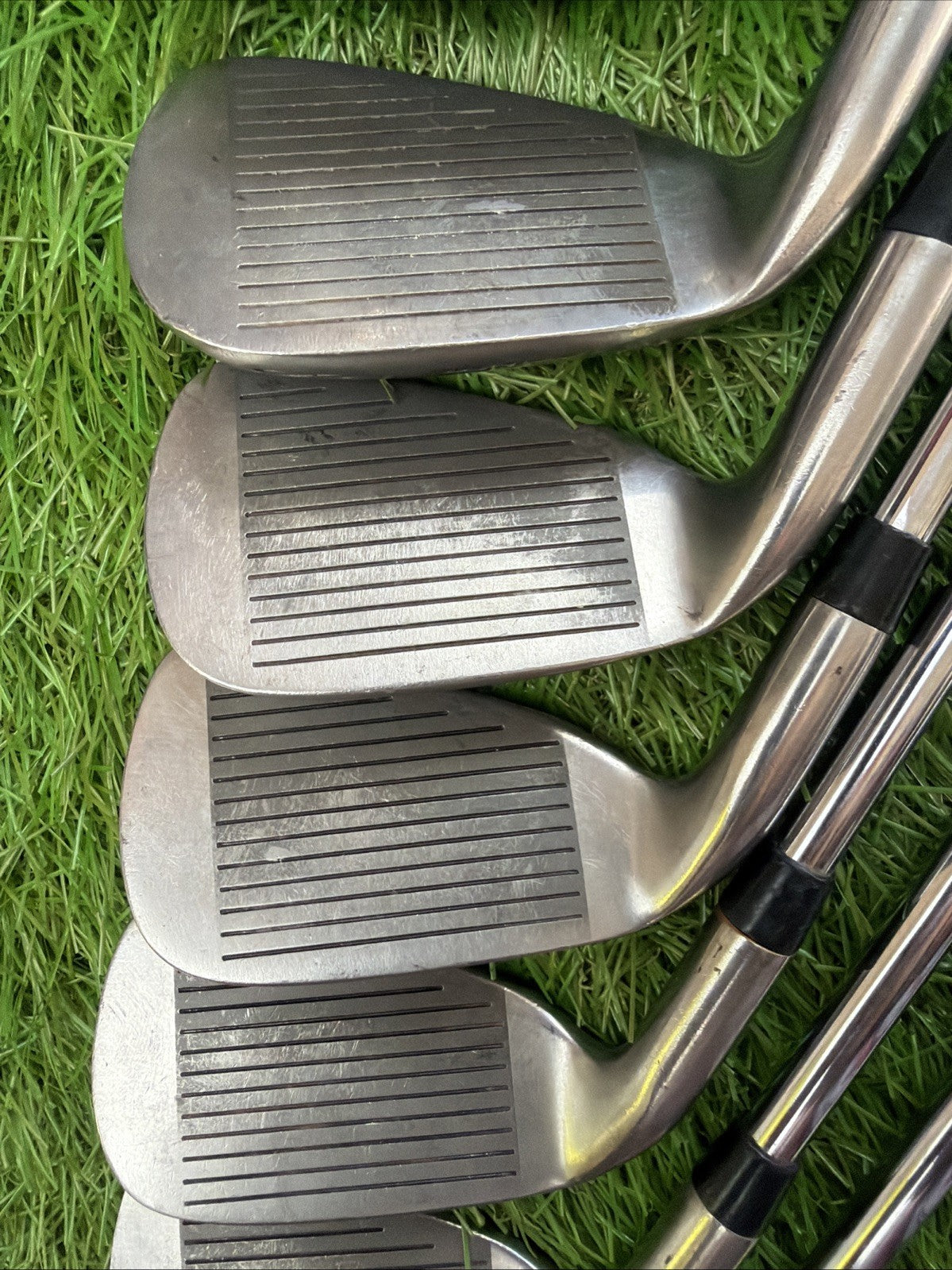 Wilson Ultra MBT Oversize Iron Set 3-PW Steel Shafts
