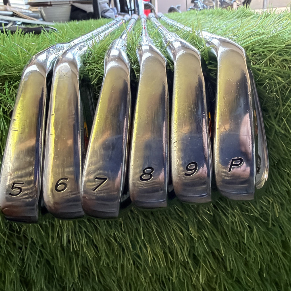TaylorMade TP Forged Iron Set (5-PW) RH Dynamic Gold S200 Stiff Flex Shafts