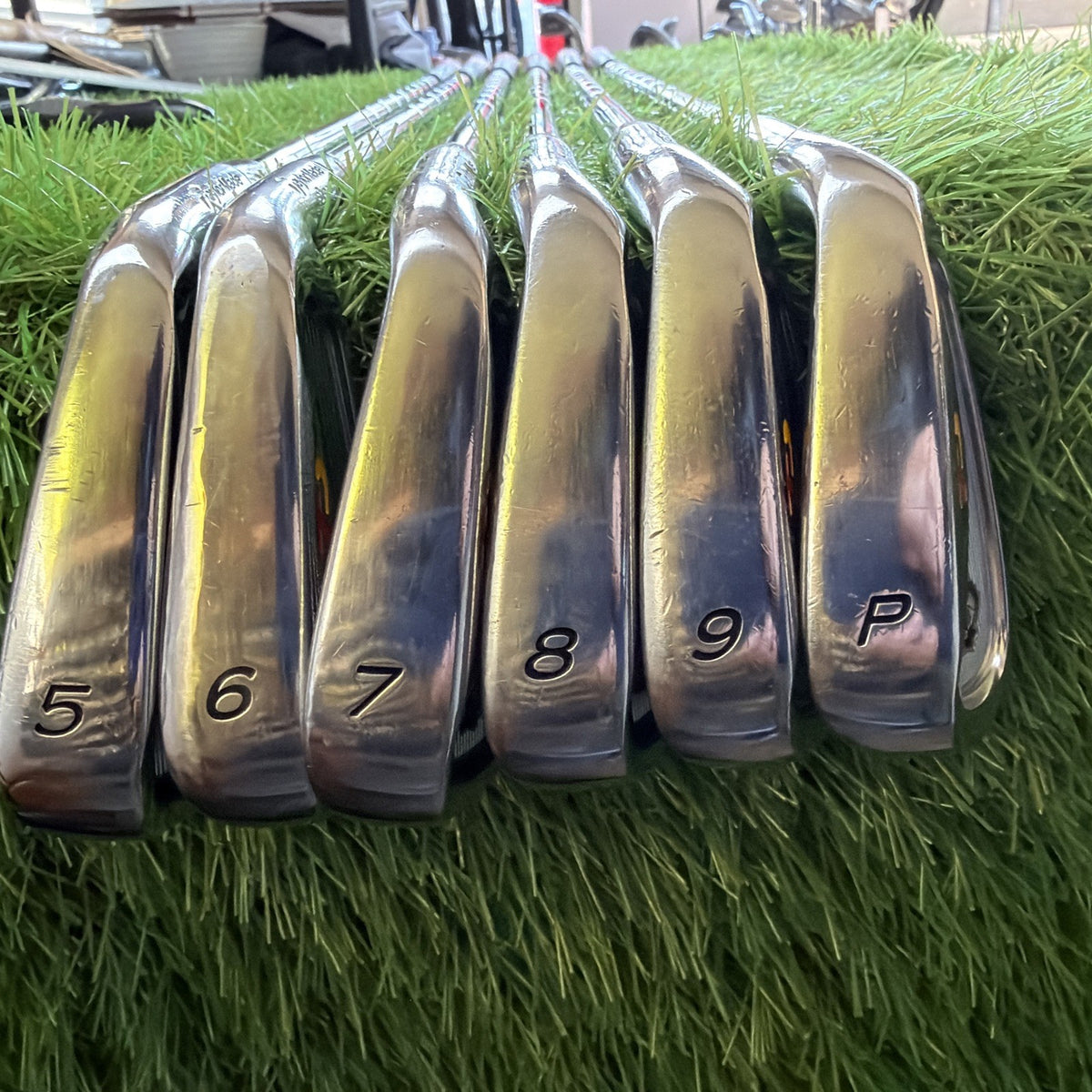 TaylorMade TP Forged Iron Set (5-PW) RH Dynamic Gold S200 Stiff Flex Shafts