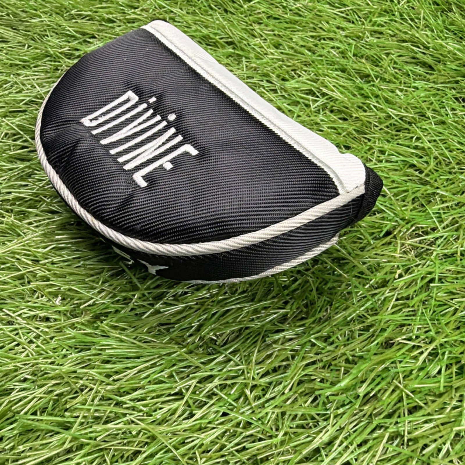Odyssey Divine Mallet Putter Headcover