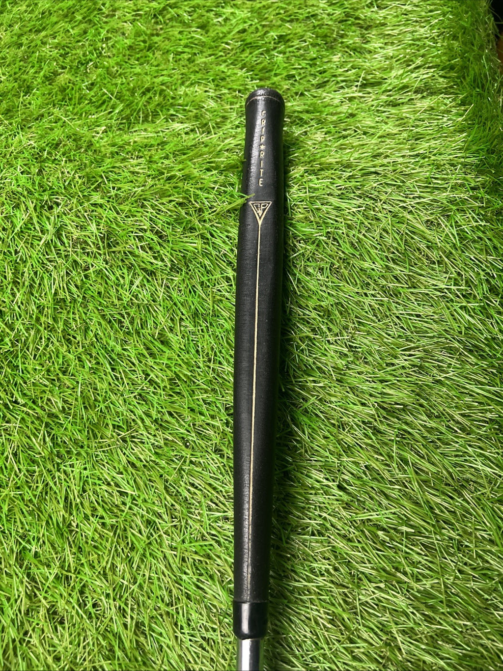 Spalding Touring Pro Model TPM II Blade Putter RH 34" Original Grip