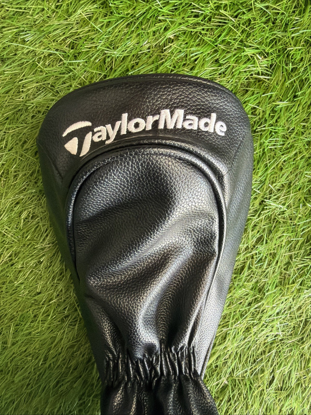 TaylorMade Stealth 2 Driver Headcover Red / White / Black