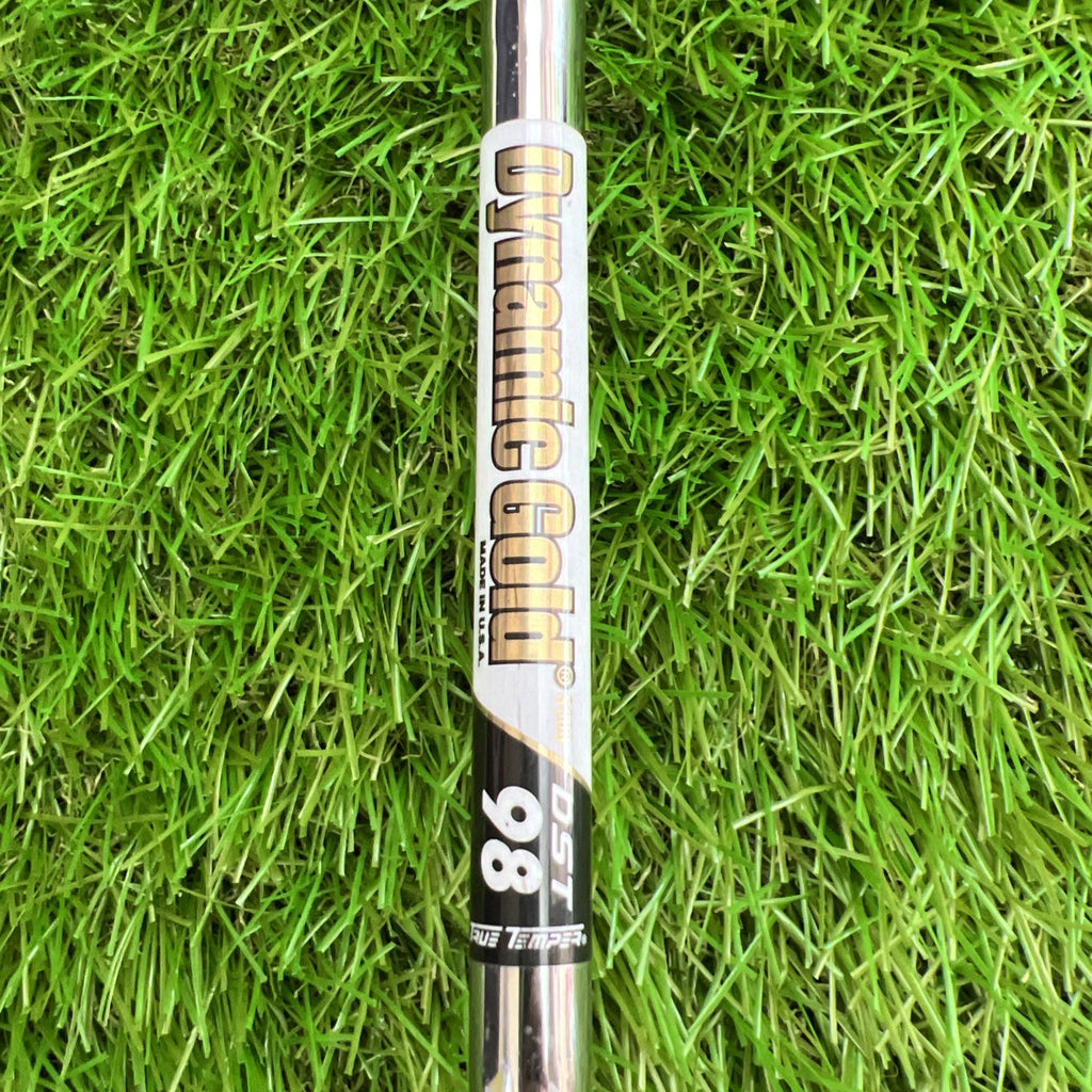 Cleveland Launcher HB 5 Hybrid Turbo RH Dynamic Gold S300 Stiff Flex 38.5"