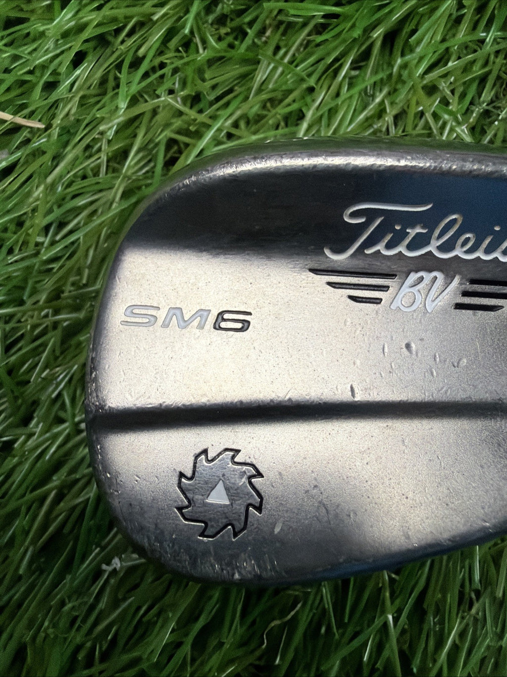 Titleist SM6 52° F Grind Wedge RH Steel Wedge Flex Shaft 35.5"