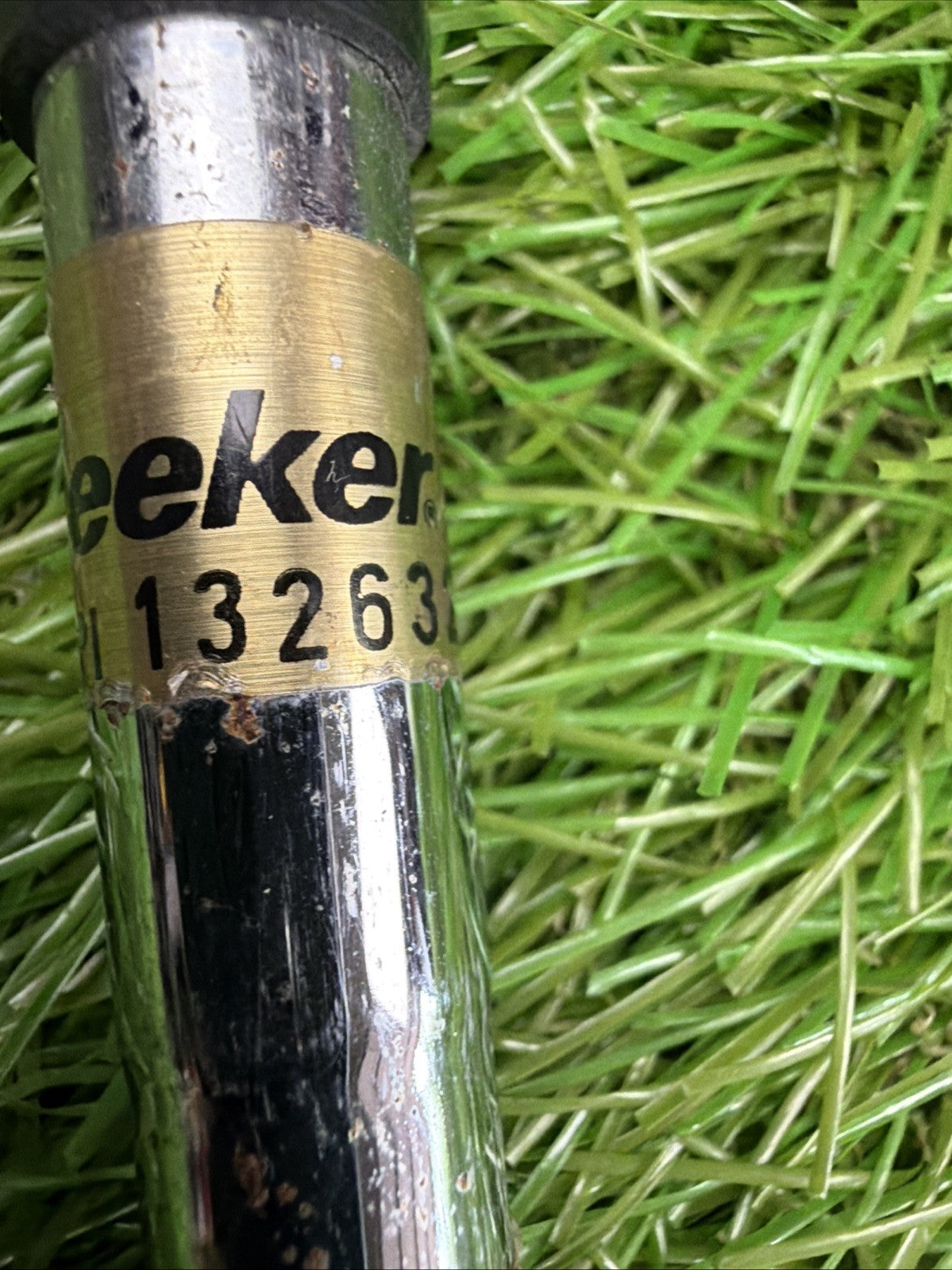 Pinseeker Pitching Wedge RH Dynamic Gold S300U Stiff Flex 35"