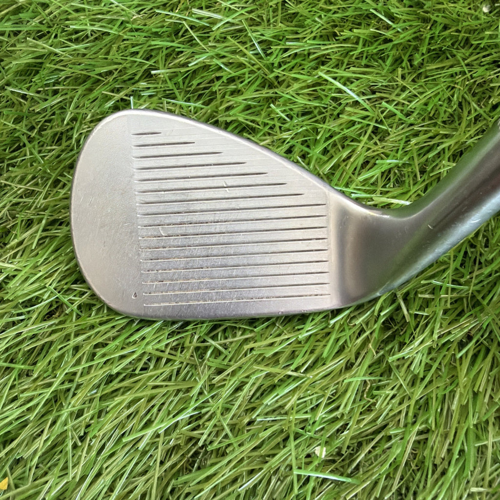 Titleist Vokey SM8 46° 10F Wedge RH Steel Shaft Wedge Flex 36"