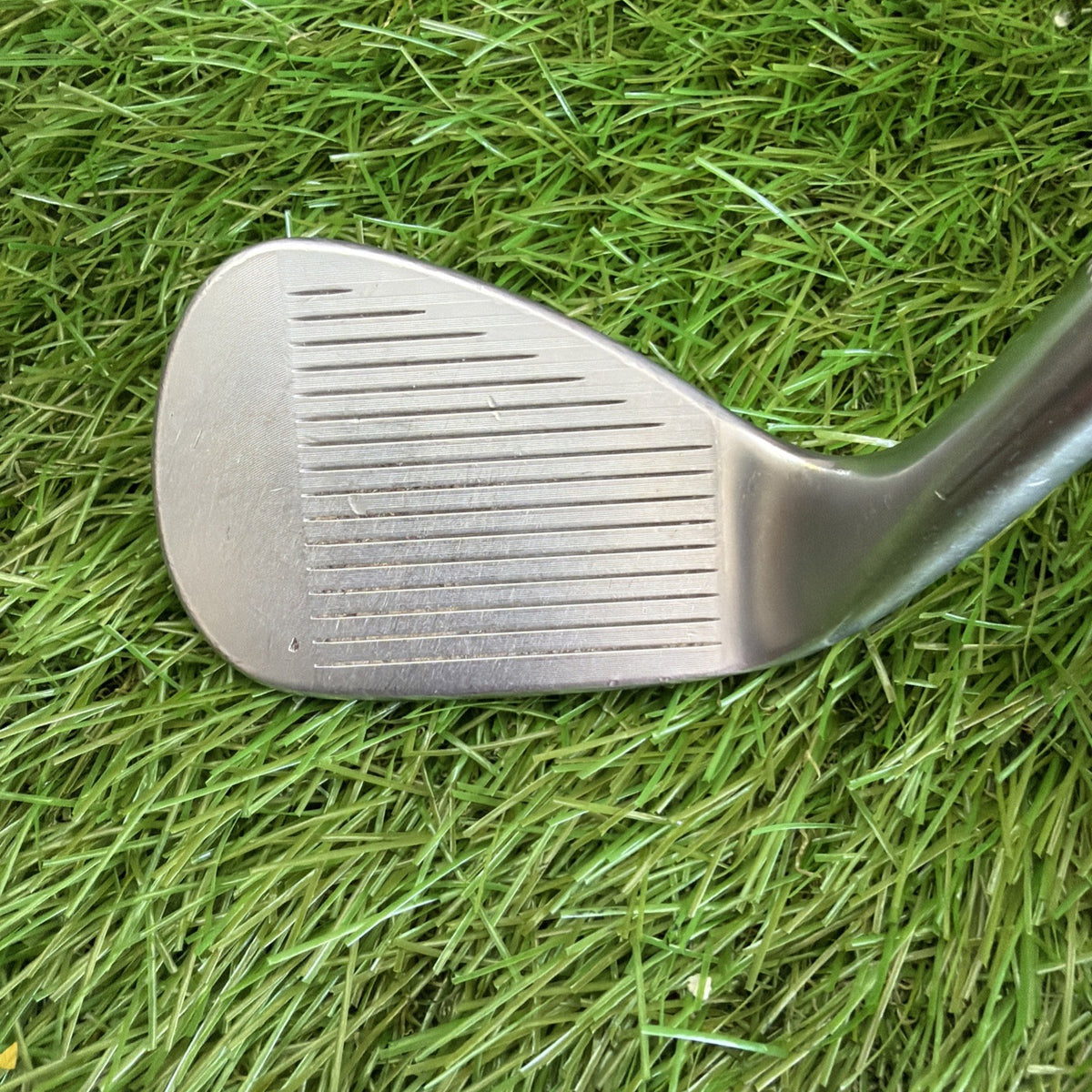 Titleist Vokey SM8 46° 10F Wedge RH Steel Shaft Wedge Flex 36"
