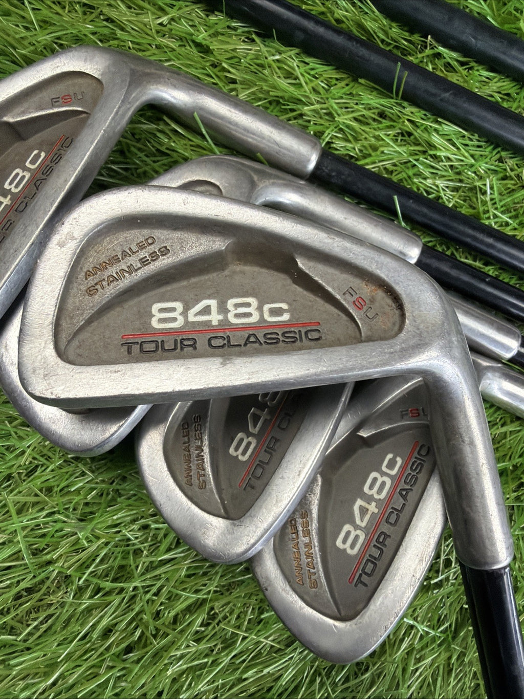 Tour Classic 848c Iron Set 4-PW RH True Ace Graphite Shafts
