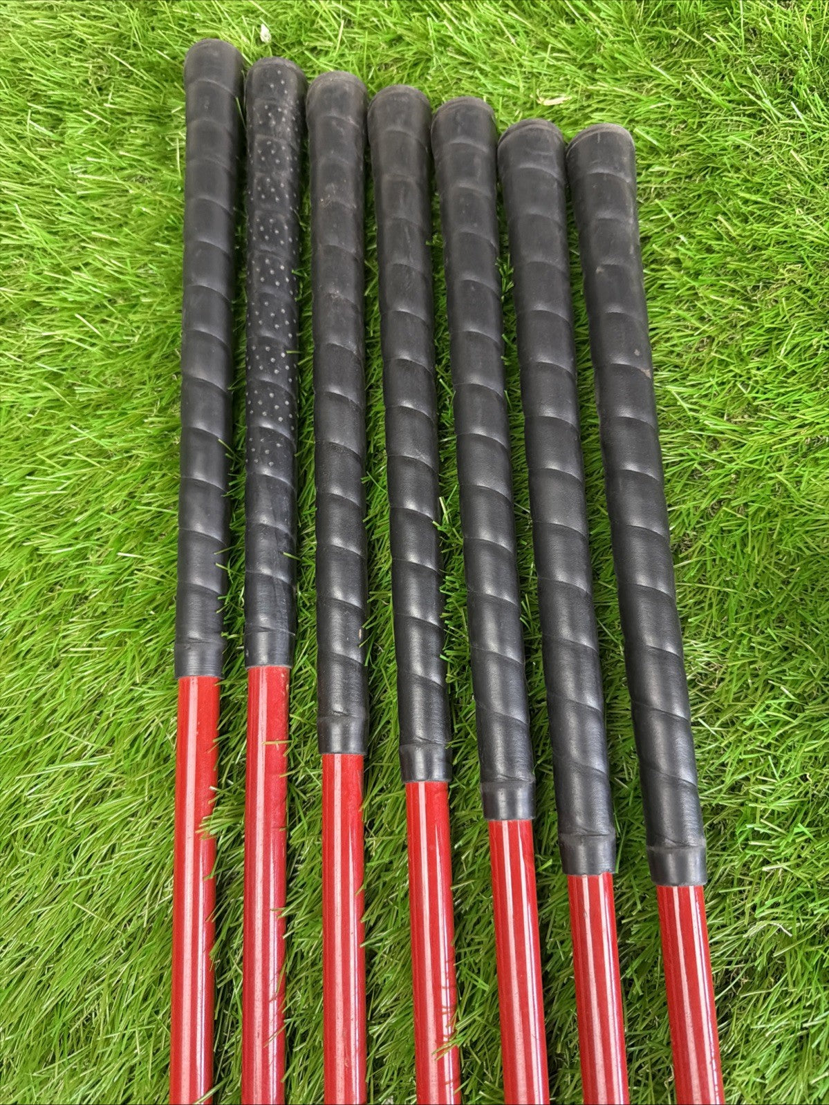 Tour Classic 848c Iron Set 4-PW RH True Ace Graphite Shafts