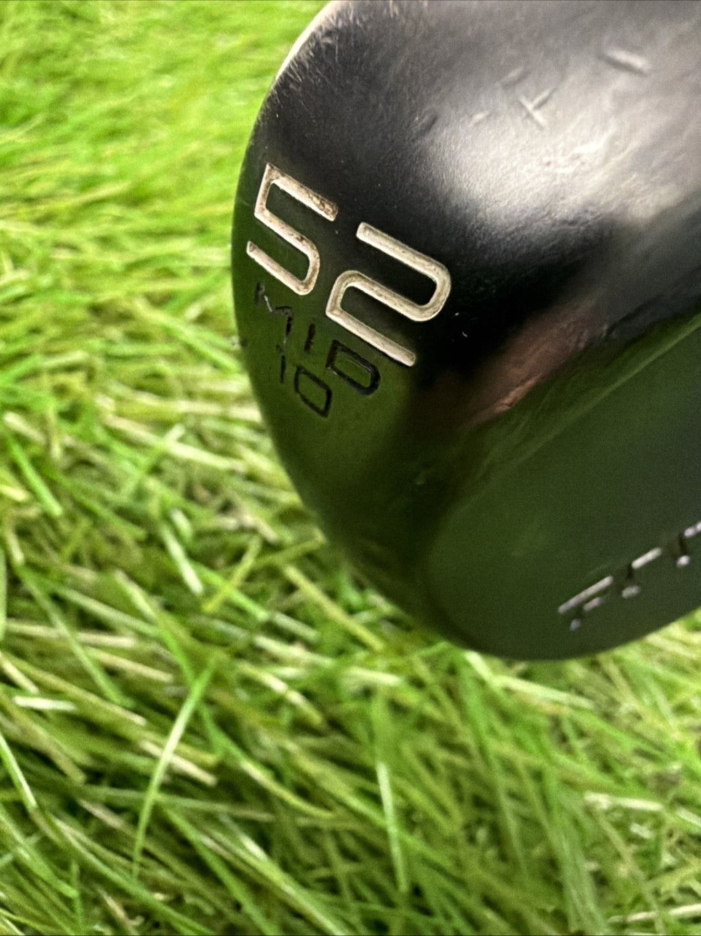 Cleveland RTZ 52° Wedge RH Dynamic Gold Spinner Wedge Flex Shaft 35.75"