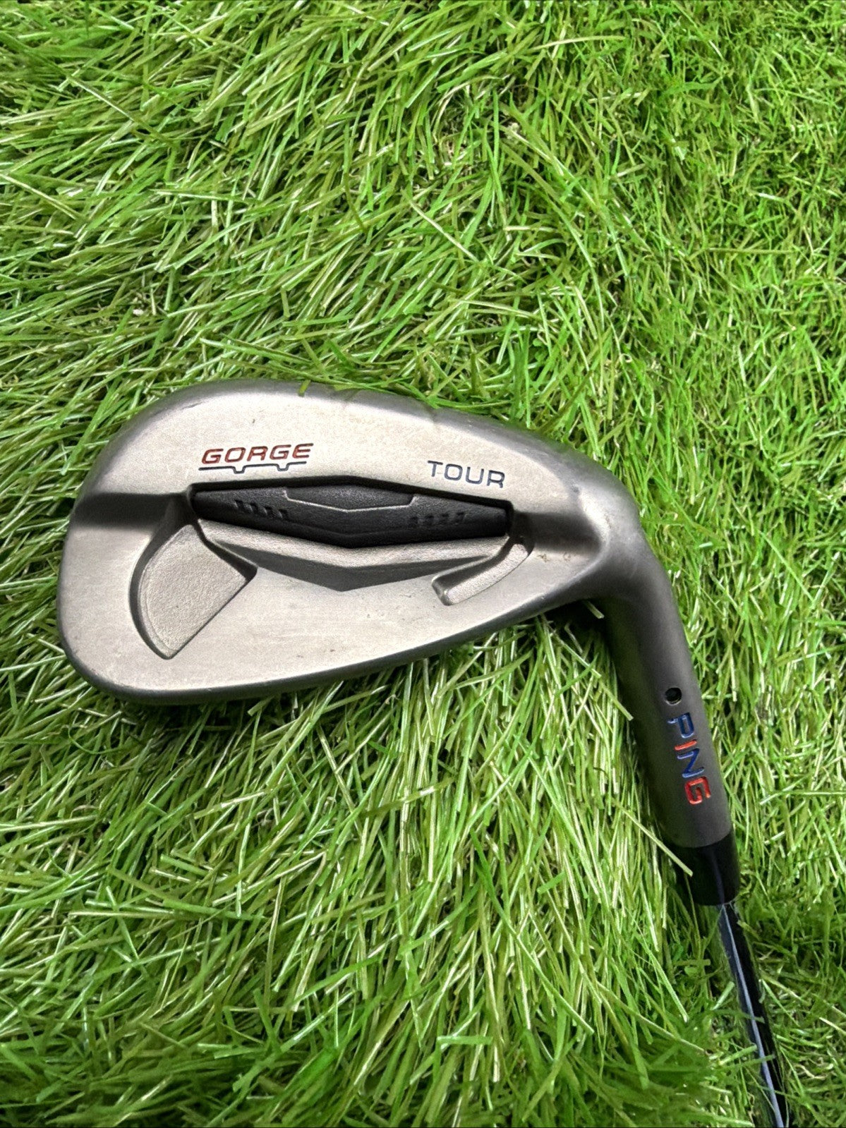 Ping Gorge Tour 47° SS Wedge Black Dot RH Dynamic Gold S400 Stiff Flex 36"