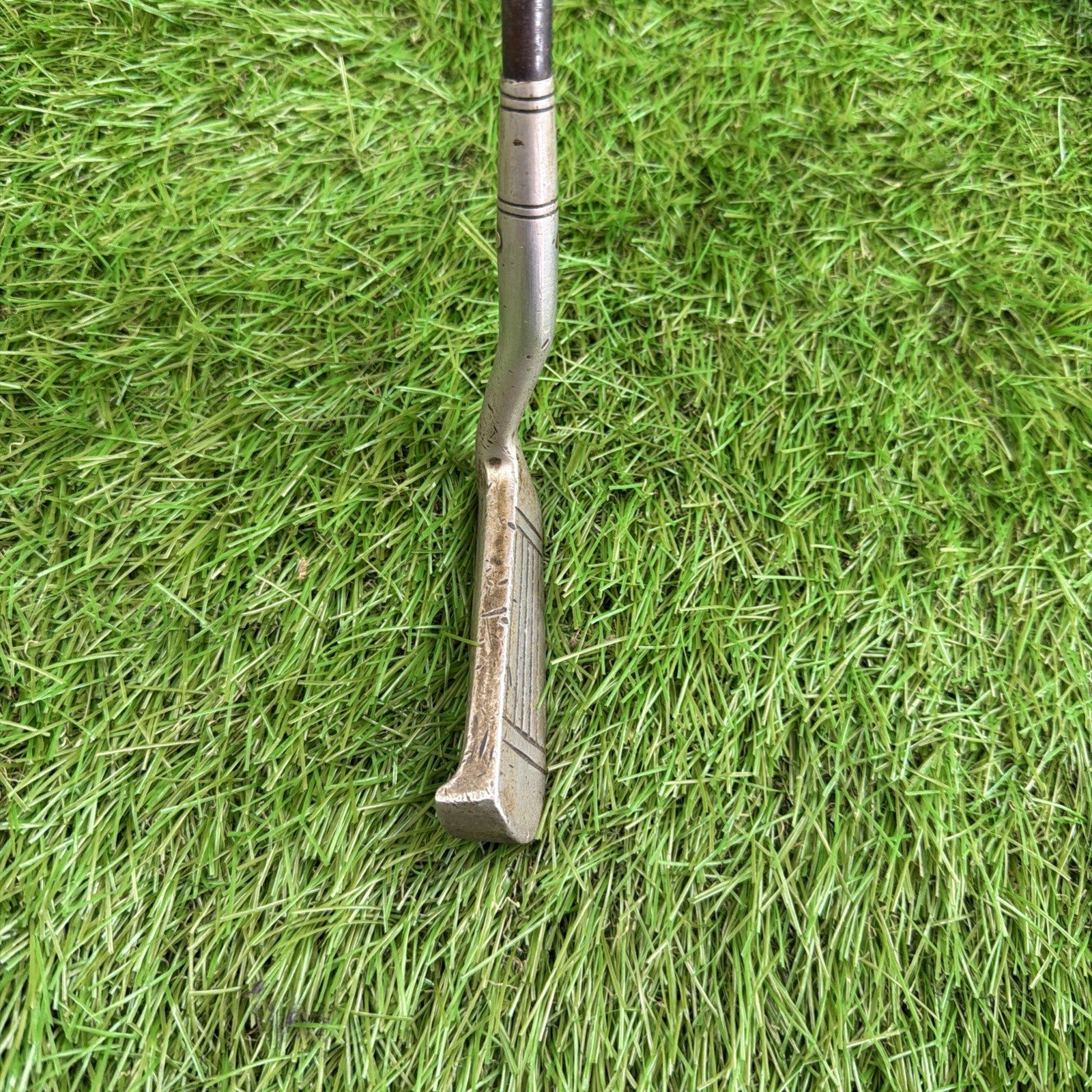 Antique MacGregor Radite Accurate Semi-Putter RH Leather Grip 34.5"