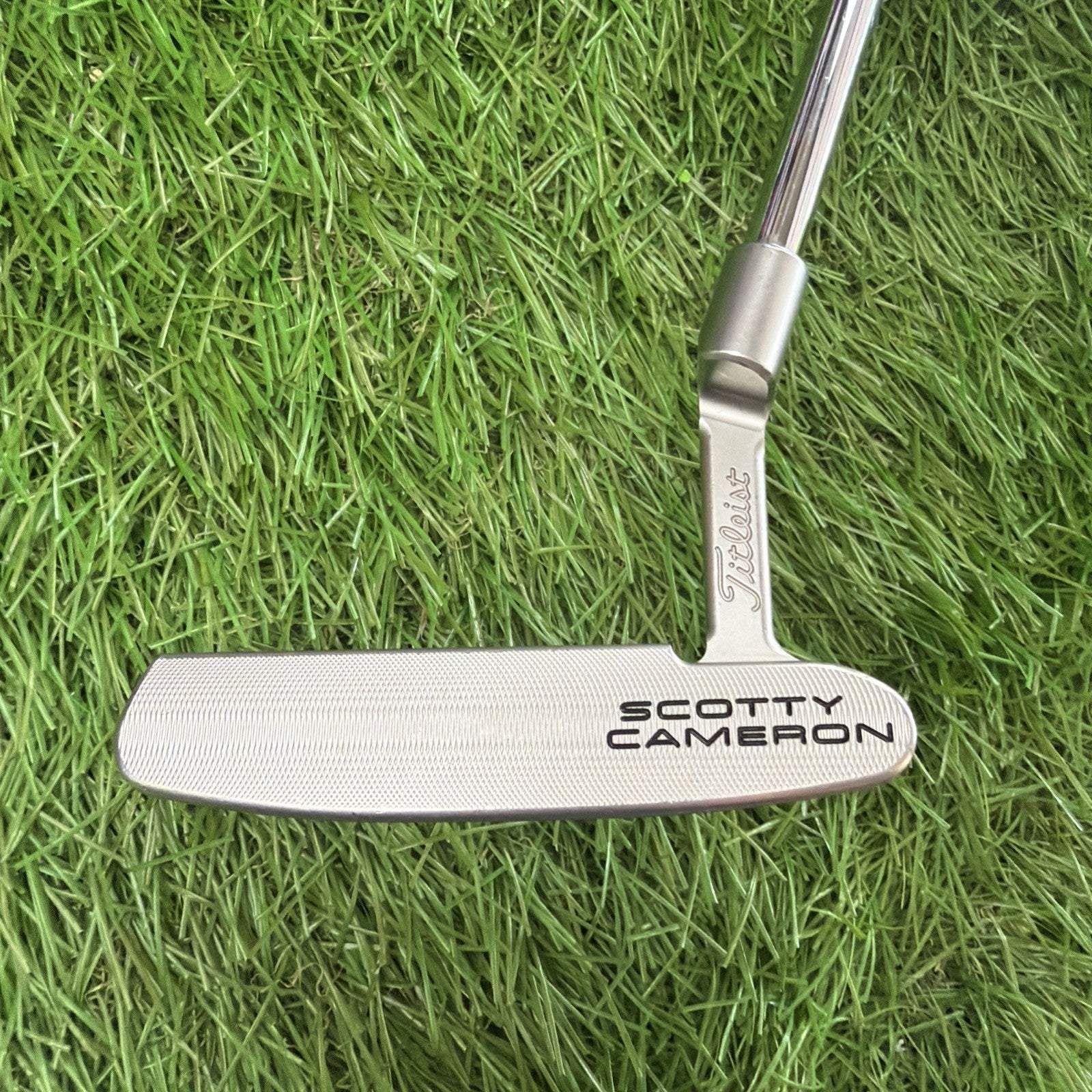 Scotty Cameron Special Select Newport Putter RH 35" - Mint