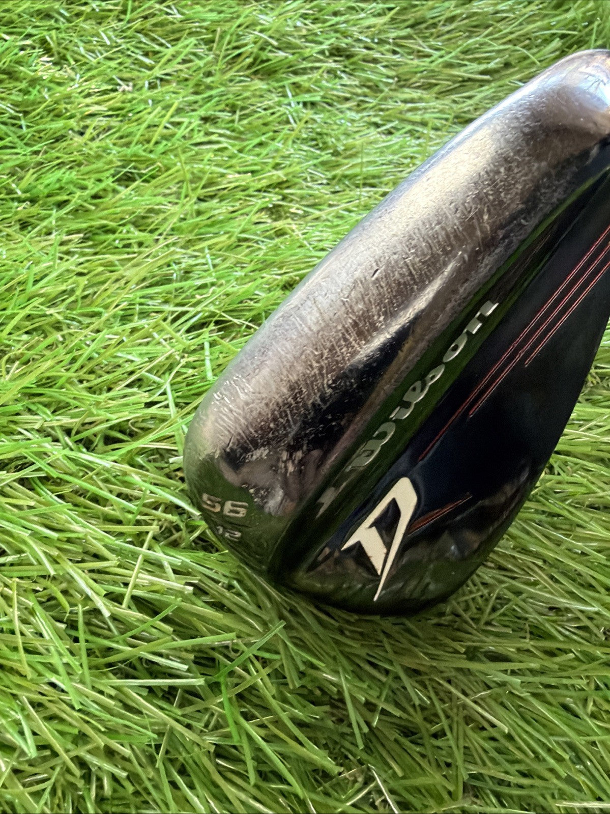 Wilson Deep Red 56° Wedge RH Regular Flex Steel Shaft 35"