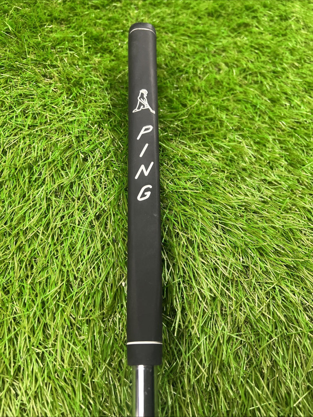 Odyssey White Hot OG Two Putter RH 34" Ping Grip