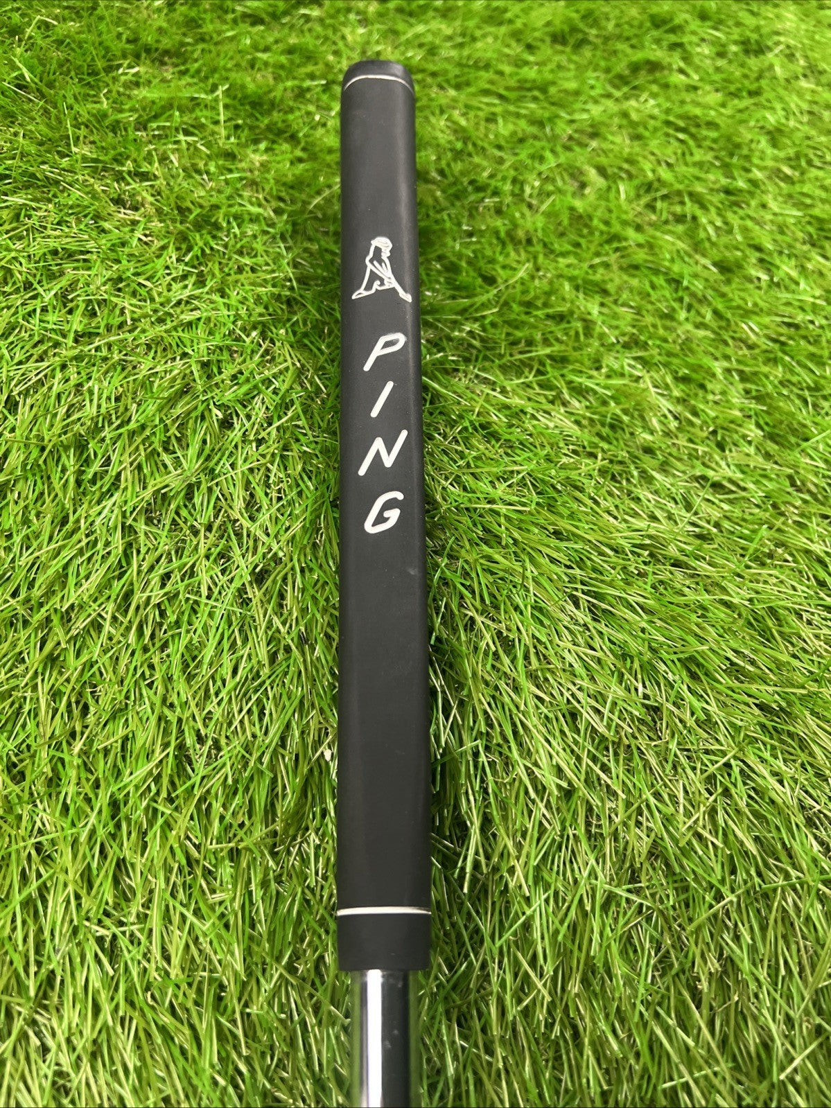 Odyssey White Hot OG Two Putter RH 34" Ping Grip