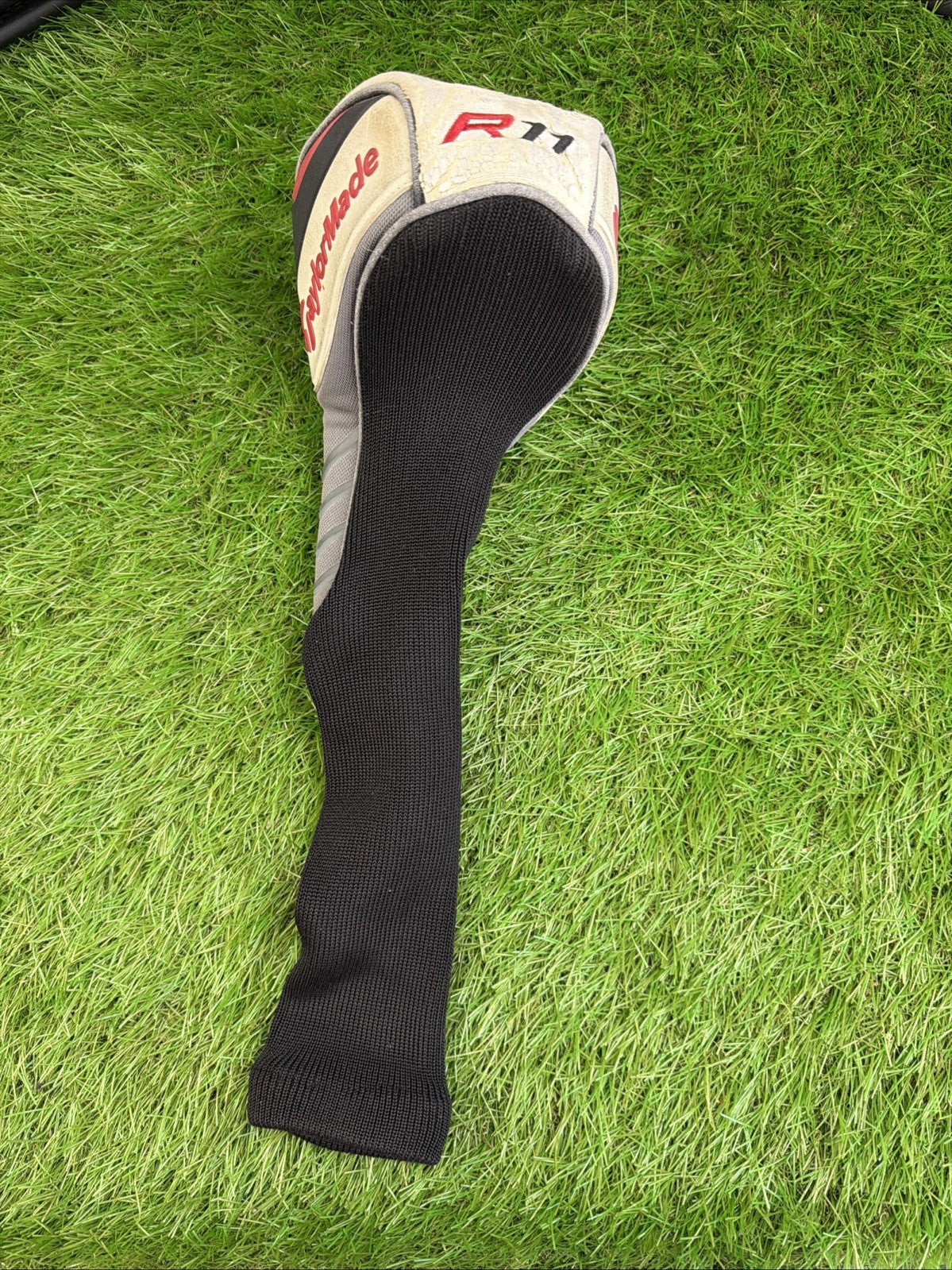 TaylorMade R11 Driver Headcover