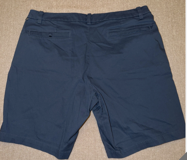 Lululemon Men’s 36 Golf Shorts Casual Navy Blue