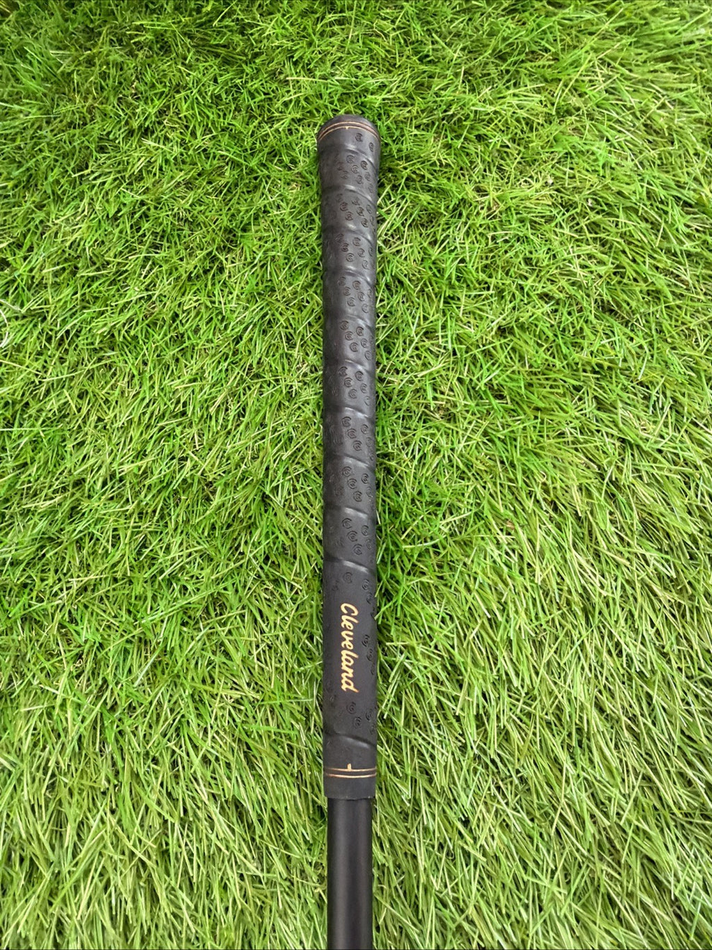 Cleveland Quadpro 9 Iron RH Regular Flex Graphite Shaft 36.5"