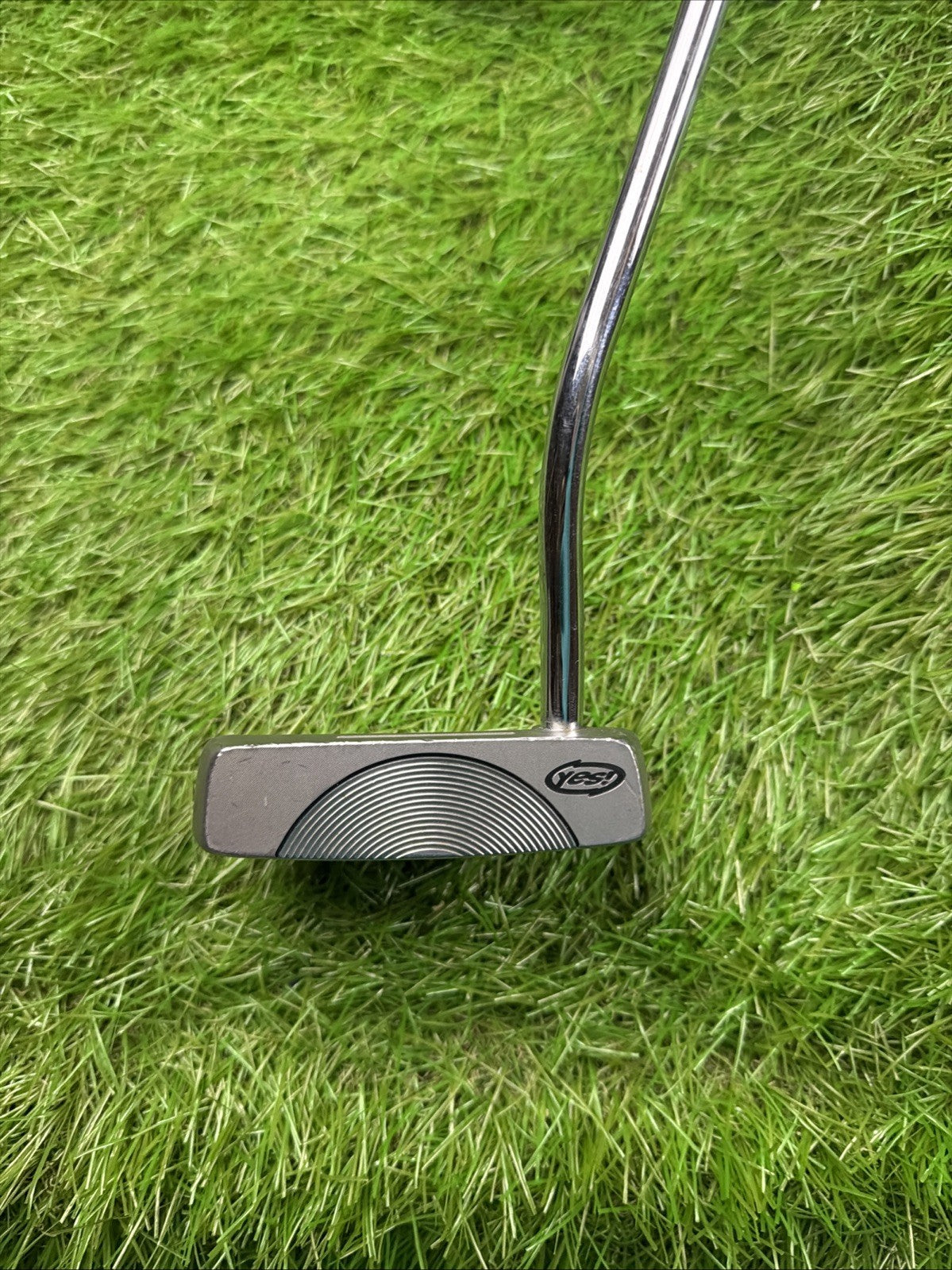 Yes! Sara-12 Putter C-Groove RH Steel Shaft 34"