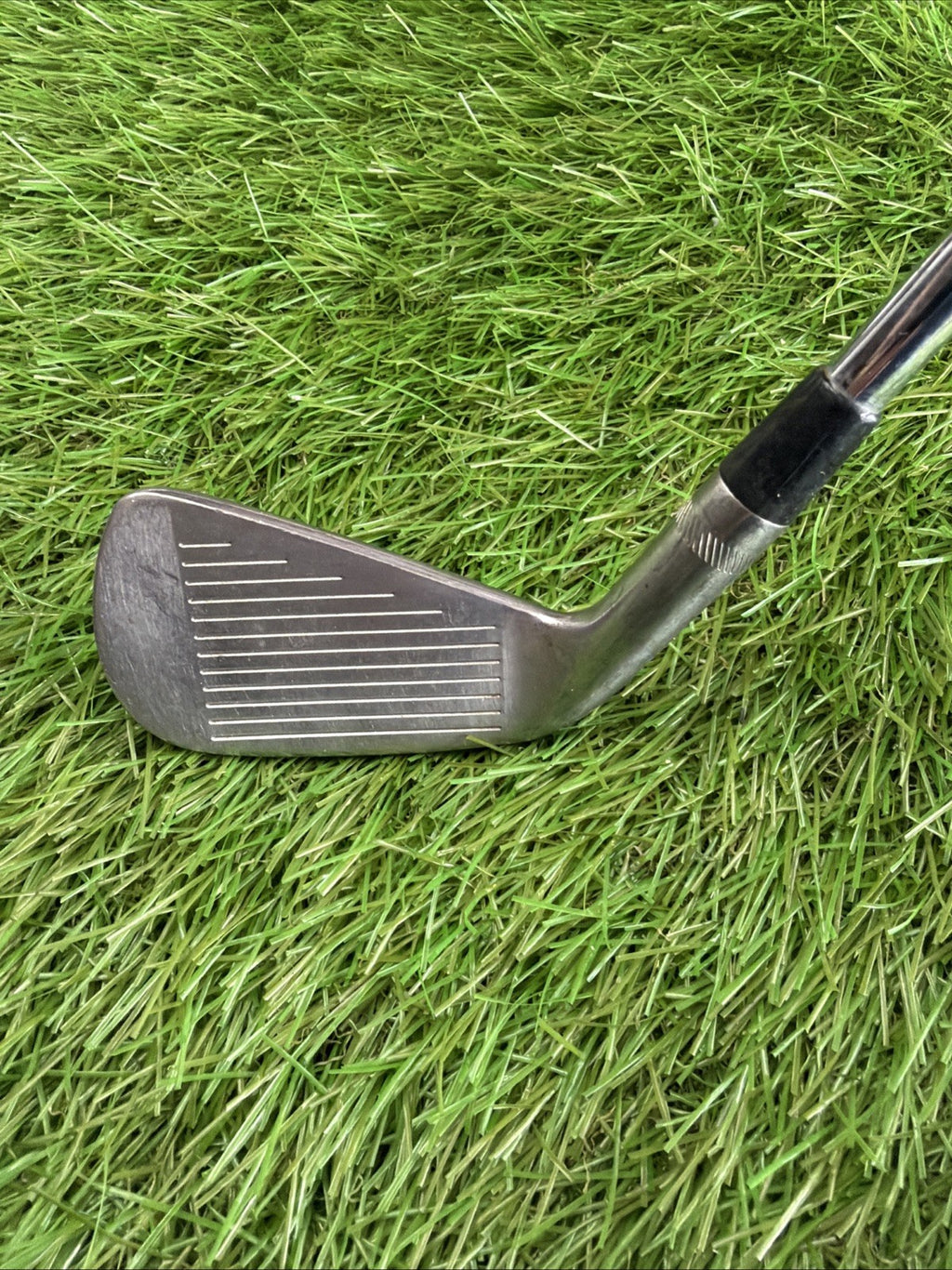 Titleist 990 DCI 3 Iron RH S300 Stiff Flex Shaft 39"
