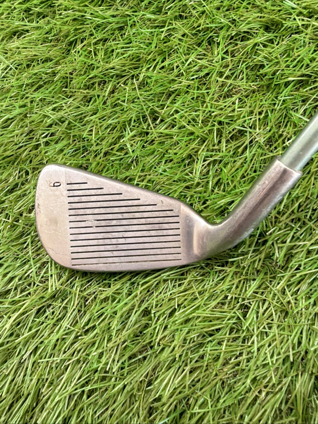Vintage 6 Iron RH Graphite Micro Fibre 5.0 Regular Flex Shaft Arthritis Grip 38"