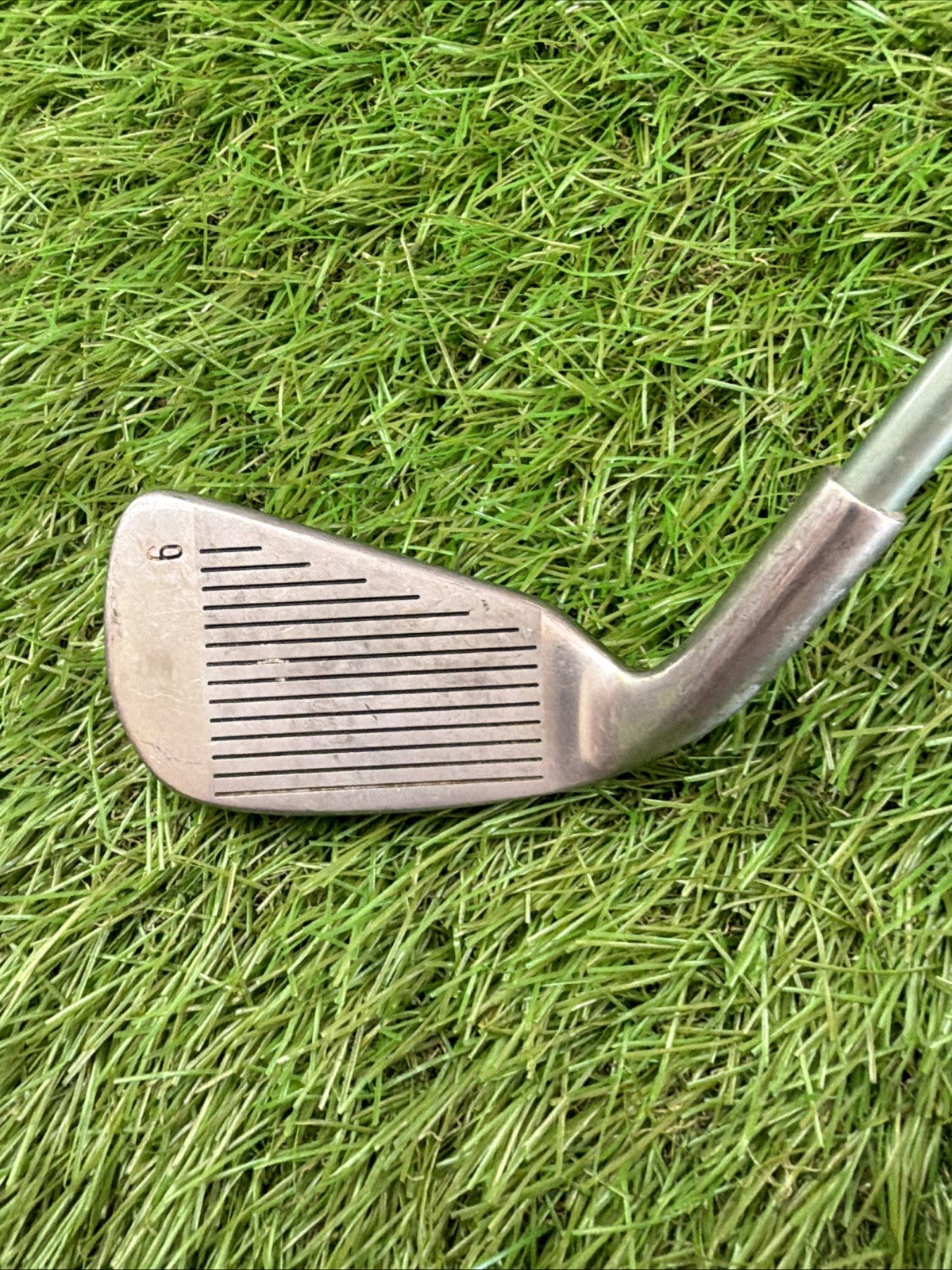 Vintage 6 Iron RH Graphite Micro Fibre 5.0 Regular Flex Shaft Arthritis Grip 38"