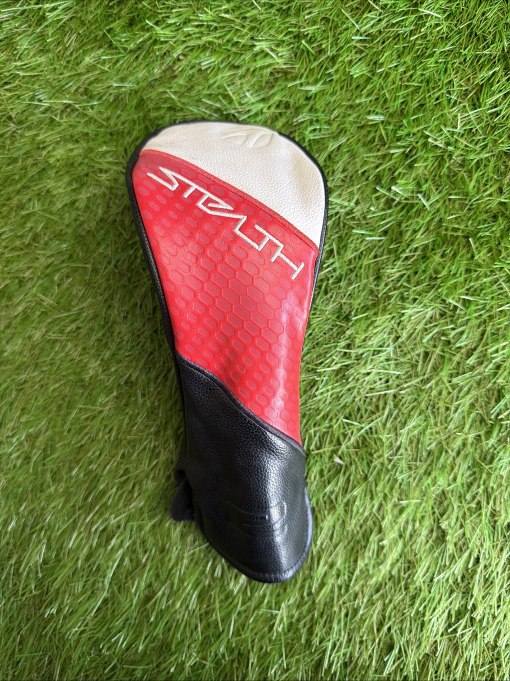 TaylorMade Stealth 2 Fairway Wood Cover Red / White / Black