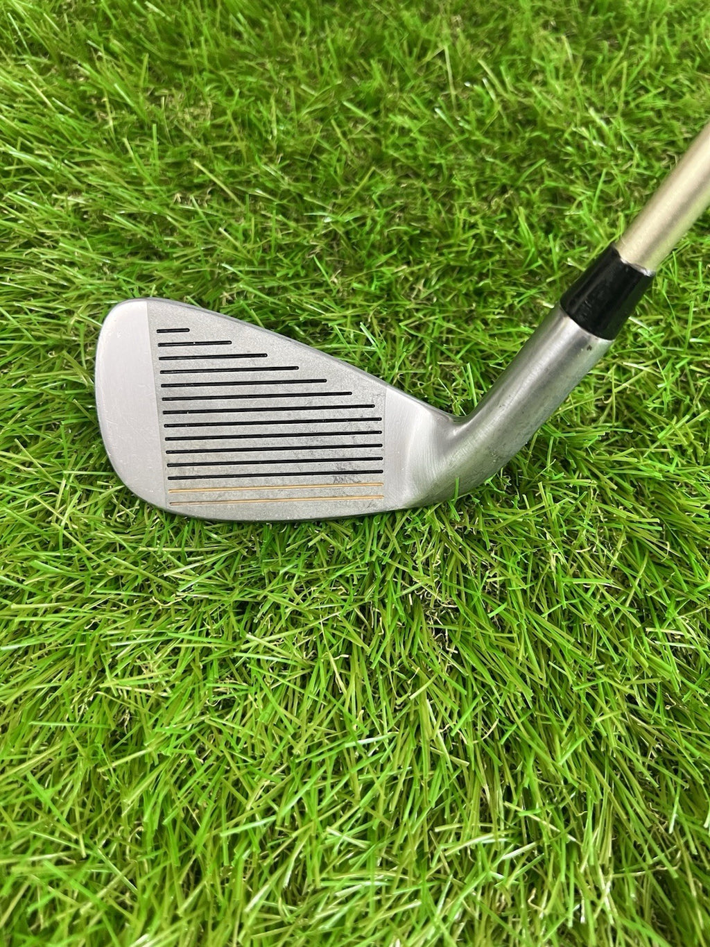 Spalding Tour XL Limited 7 Iron RH Women's Flex Graphite Shaft 36.5"