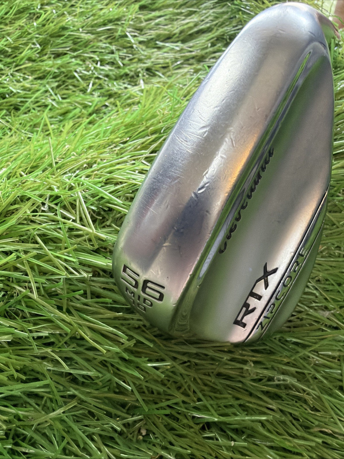 Cleveland RTX Zipcore 56° Wedge RH Dynamic Gold Spinner Wedge Flex 35"
