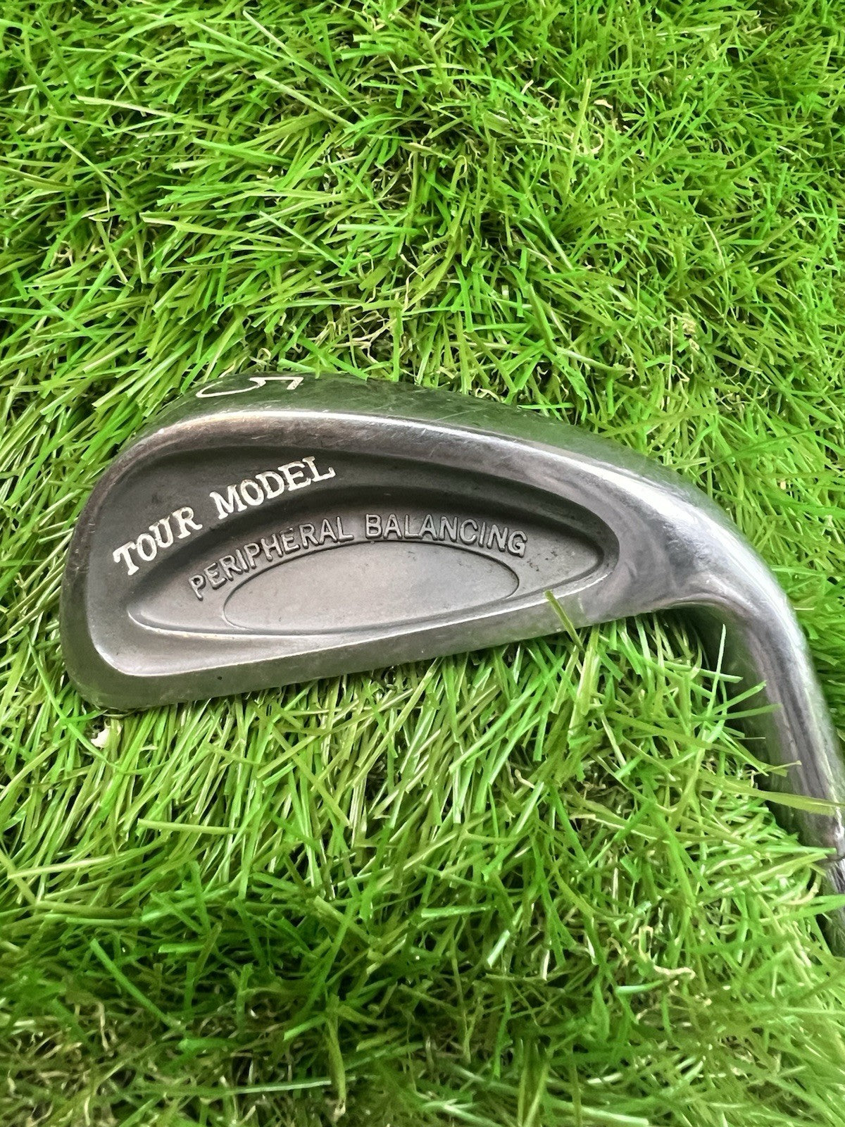 Tour Model 5 Iron Peripheral Balancing RH Steel Shaft 35.5"