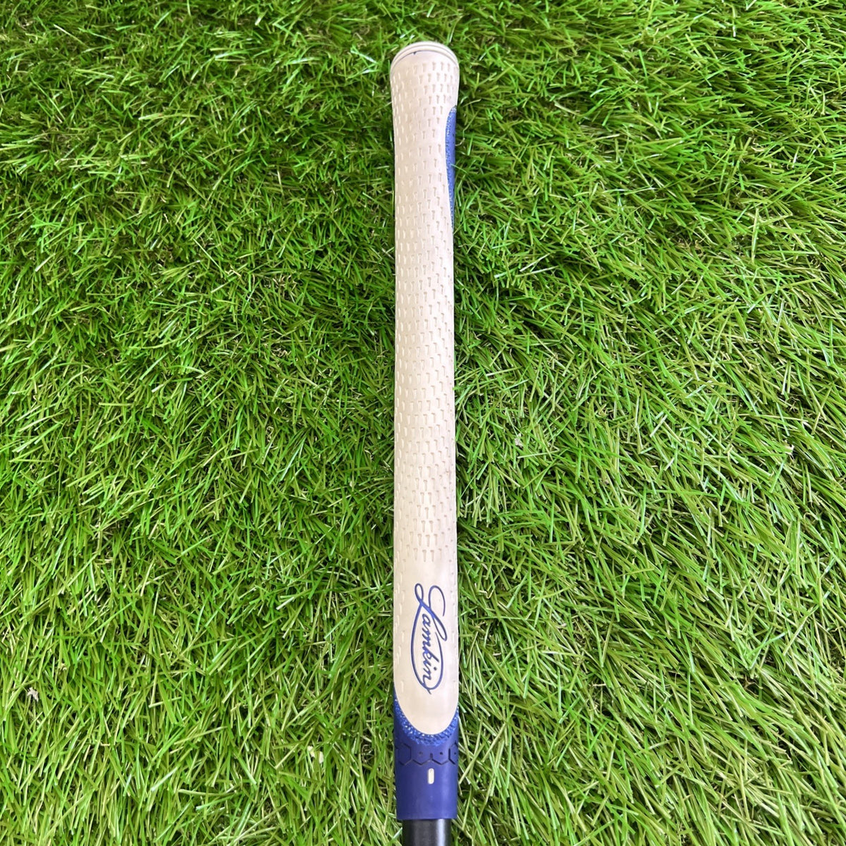 Titleist 975D Titanium Driver 10.5° RH Ultra Lite Stiff Flex Shaft 45"