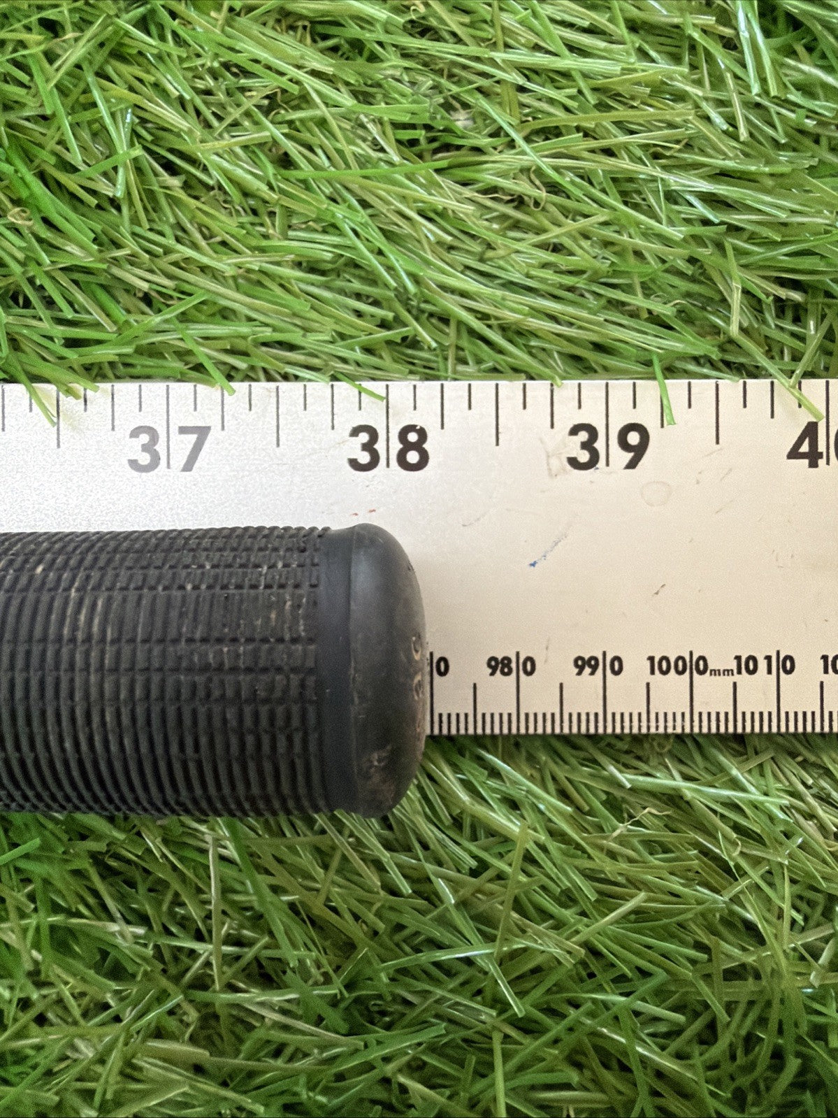 Vintage 6 Iron RH Graphite Micro Fibre 5.0 Regular Flex Shaft Arthritis Grip 38"